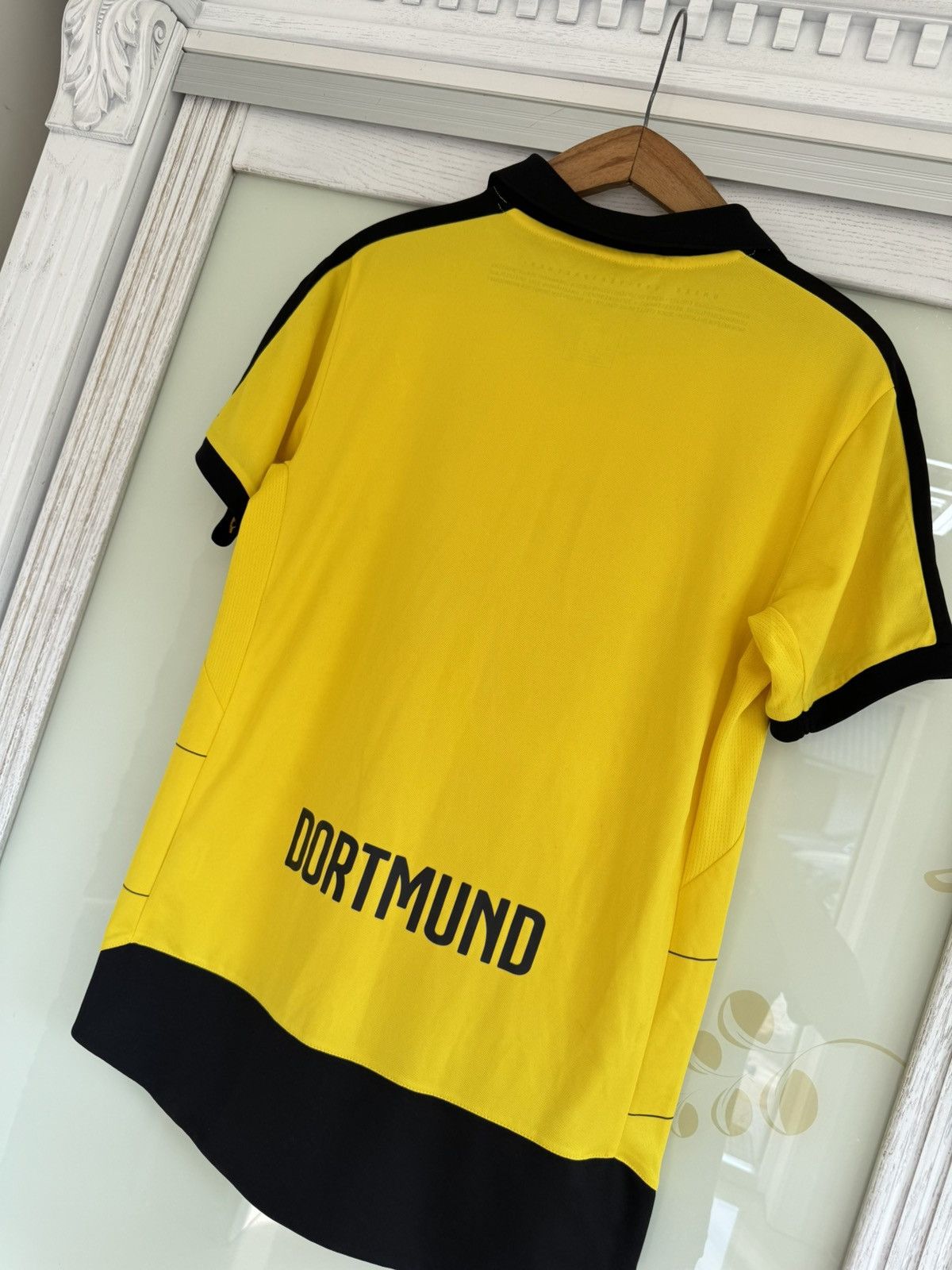 Puma Borussia Dortmund 2015-2016 Home Soccer Jersey Football Kit Size US M / EU 48-50 / 2 - 7 Thumbnail