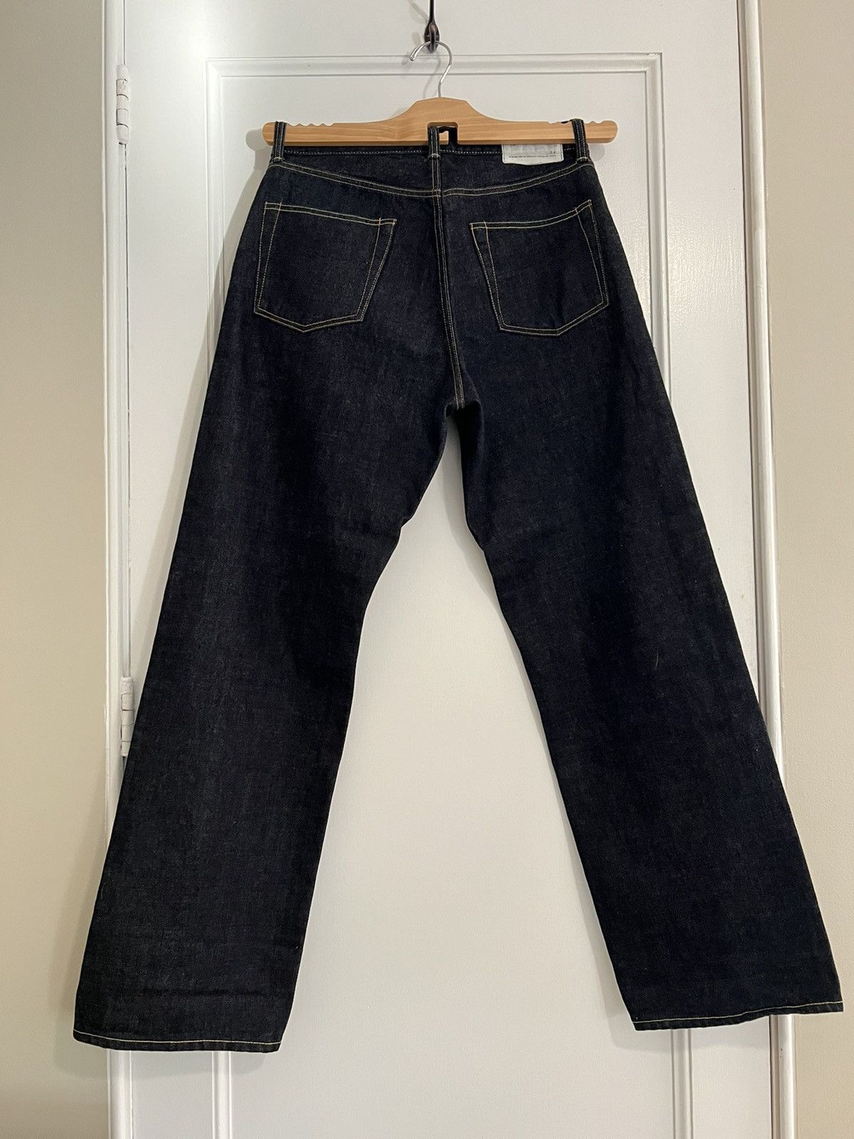 Signature Denim Pants in Black
