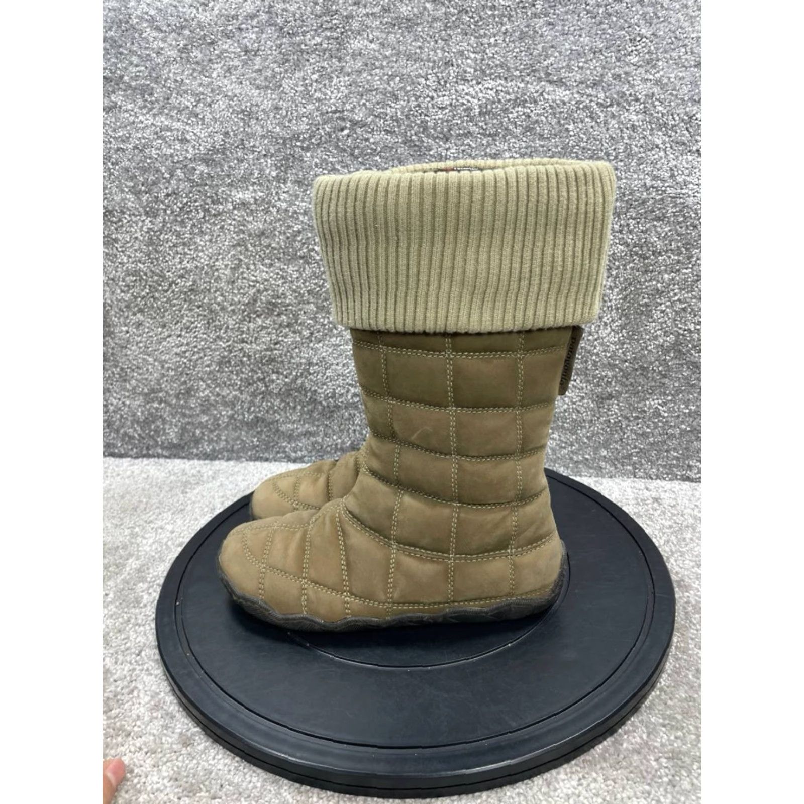 Patagonia Patagonia Boots Womens Size 7 Ginkgo Moss Brown Quilted Mid Calf Pull On Winter Size US 7 / IT 37 - 5 Thumbnail