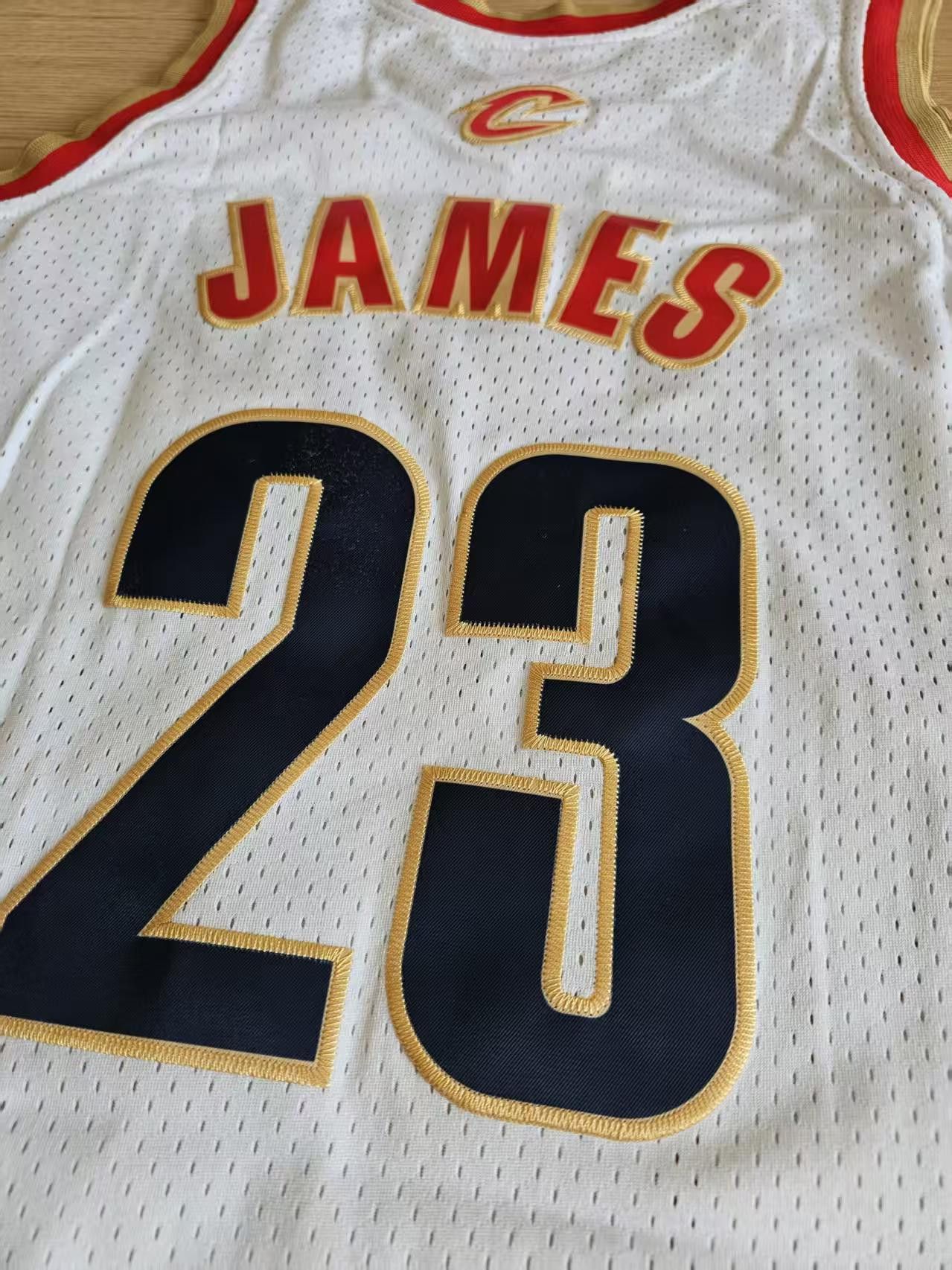 NBA 2003 2004 Cleveland Cavaliers #23 LeBron James Jersey Size US XL / EU 56 / 4 - 5 Thumbnail