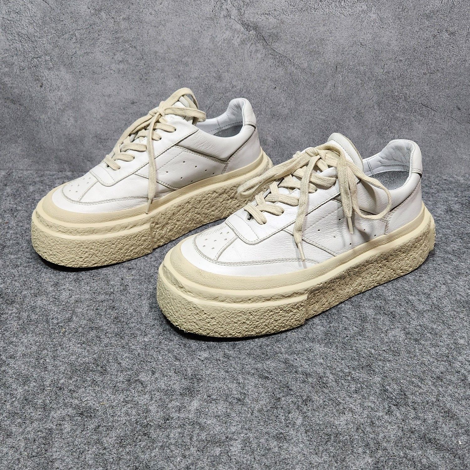 MM6 MM6 Maison Margiela Platform Low-Top Sneakers Size 37 Size US 7 / IT 37 - 1 Thumbnail