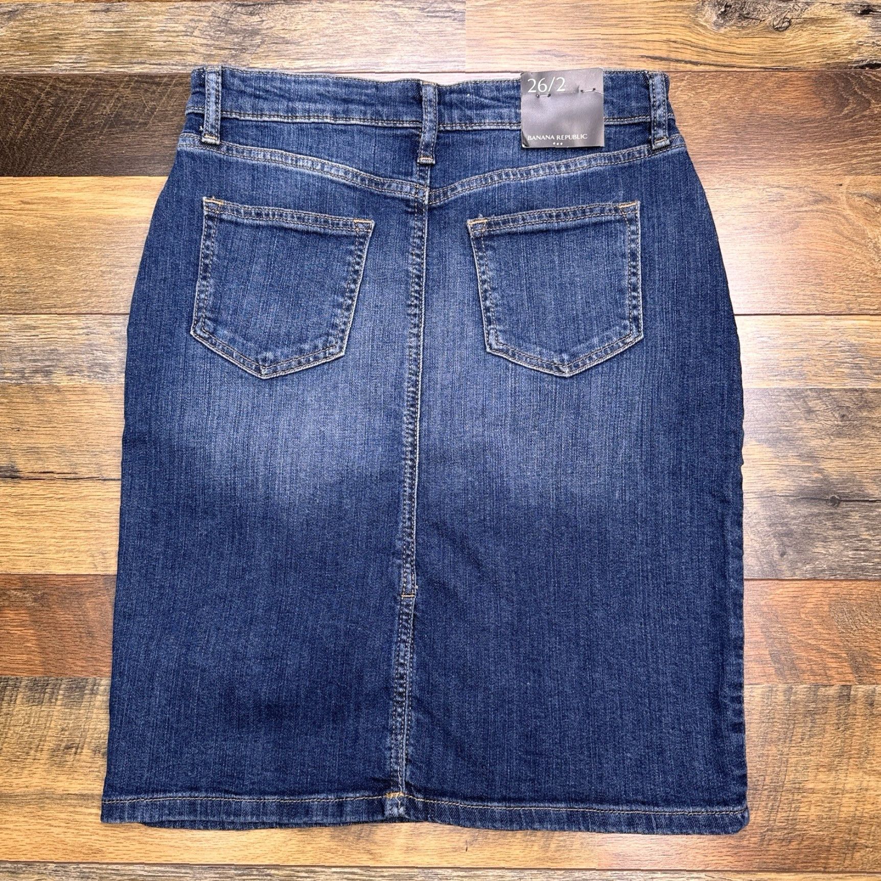 Banana Republic Banana Republic Denim Button Skirt Womens 2 High Rise Knee Length Blue Stretch Solid Pencil Skirt Regular Size 2 Womens Vintage No New with Tags Size 26" / US 2 / IT 38 - 2 Thumbnail