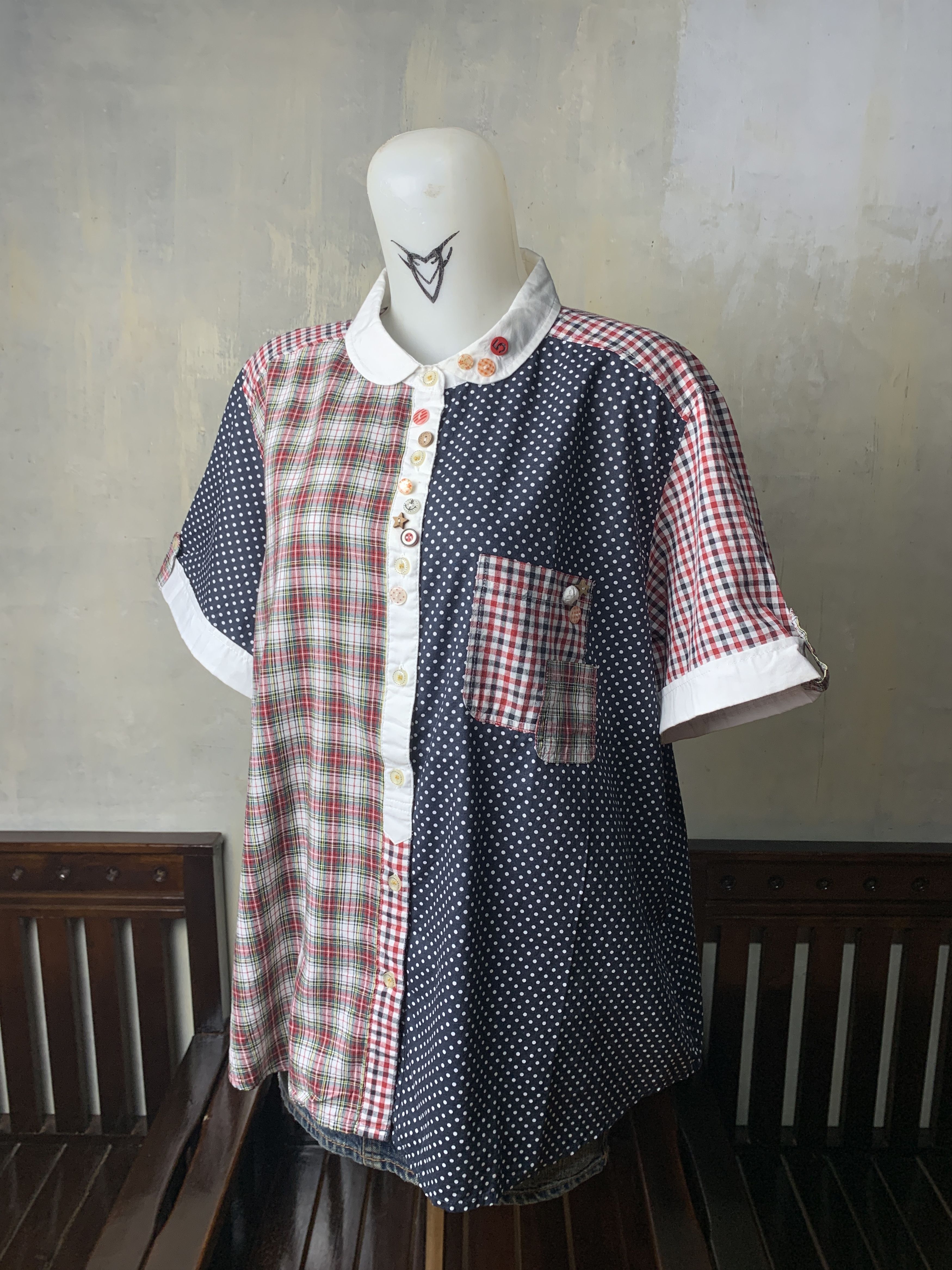 Japanese Brand Coeur Hand Rose Cute Buttons Shirt (XL) Size XL / US 12-14 / IT 48-50 - 2 Thumbnail