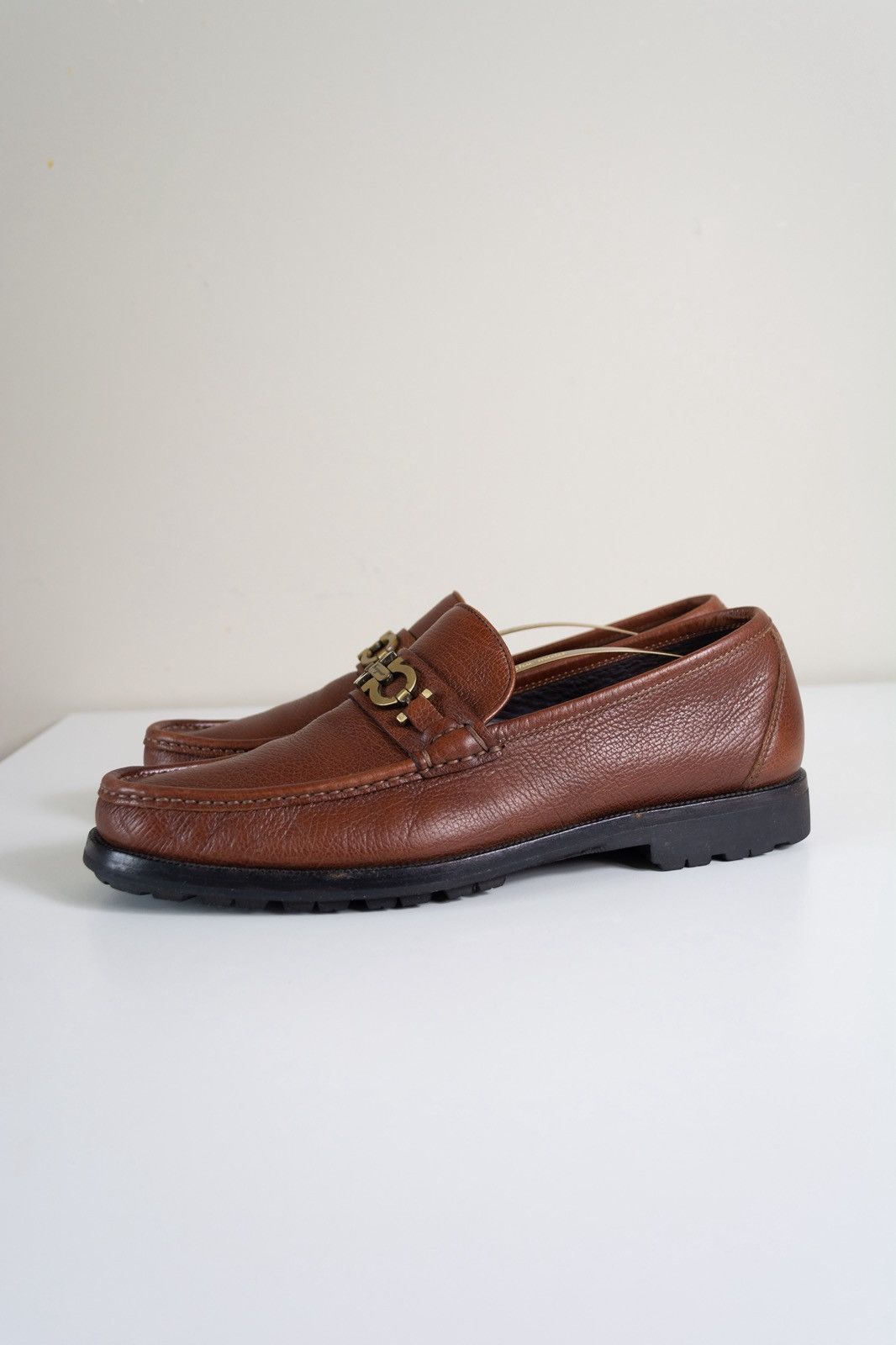 Salvatore Ferragamo Salvatore Ferragamo brown leather loafers shoes gold Size US 8.5 / EU 41-42 - 4 Thumbnail