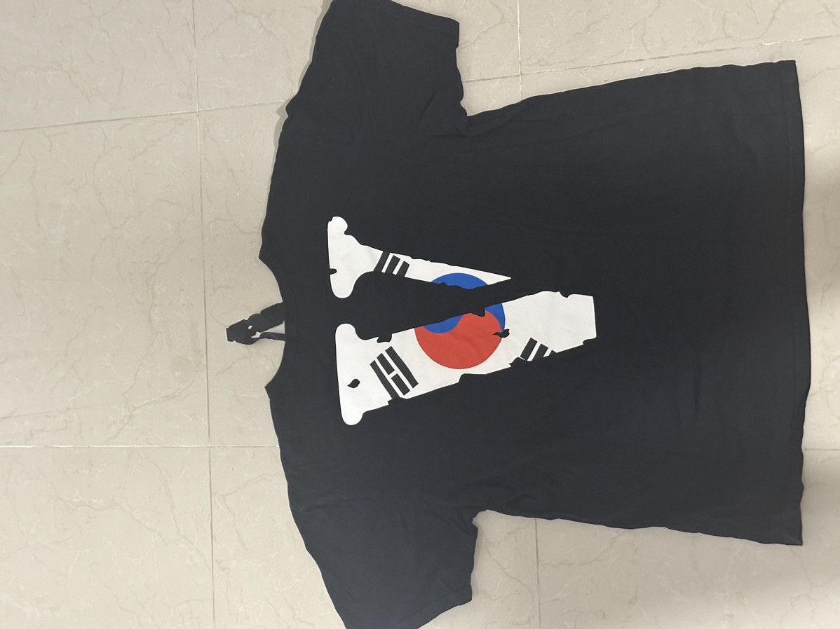 Vlone Vlone Staple South Korea Tshirt Size US XL / EU 56 / 4 - 2 Thumbnail