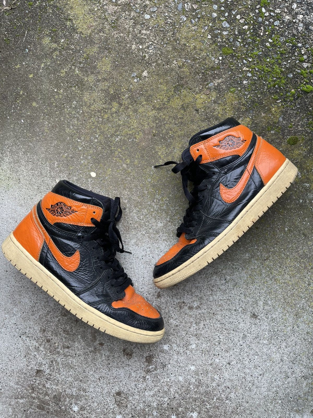 Jordan Brand Jordan 1 retro high shattered backboard 3.0 crinkled patent Size US 9.5 / EU 42-43 - 1 Thumbnail