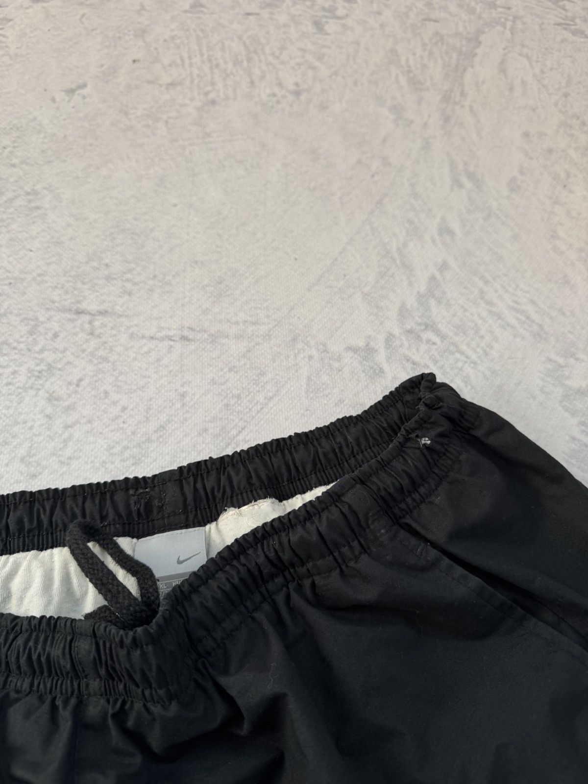Nike × Vintage NIKE NYLON VINTAGE Y2K OVERSIZE BAGGY FIT PANTS SWEATPANTS Size US 34 / EU 50 - 7 Thumbnail