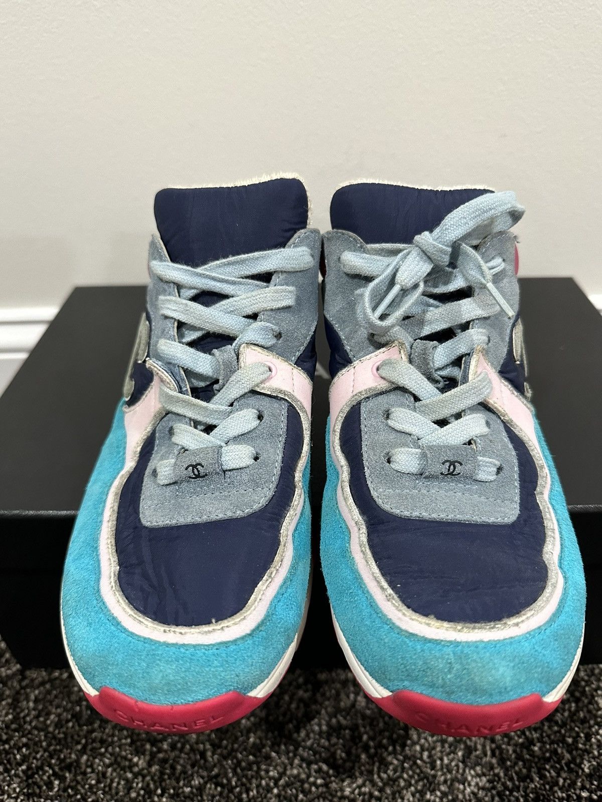 Chanel Chanel CC Logo Multicolor Suede Trainer Sneakers Size US 9.5 / IT 39.5 - 6 Thumbnail