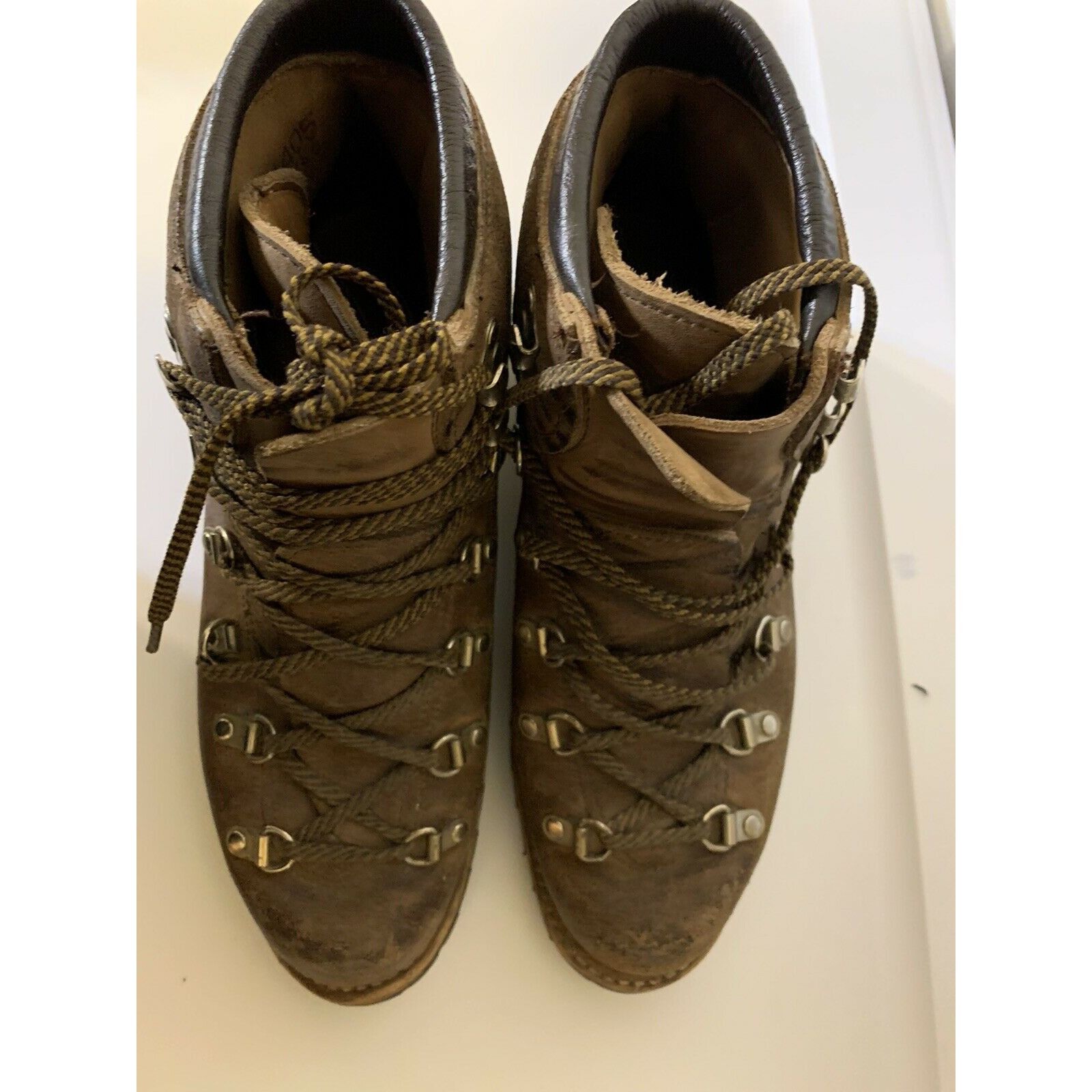 Vasque Vtg VASQUE women Sz 7 1/2 Gretchen 6235 Hiking Backpacking L Size US 7.5 / IT 37.5 - 9 Thumbnail