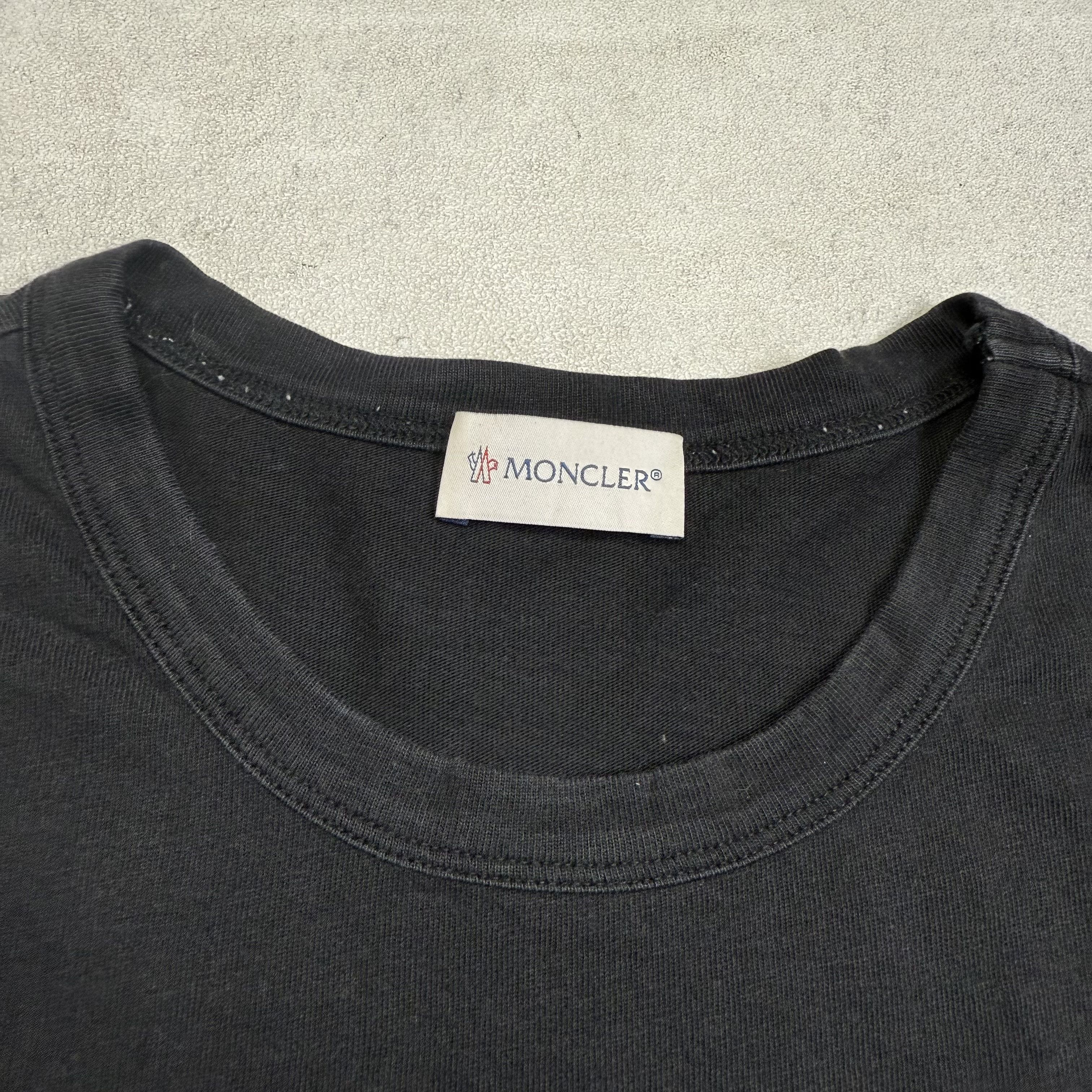 Moncler Moncler Longsleeve Tshirt Size US M / EU 48-50 / 2 - 5 Thumbnail