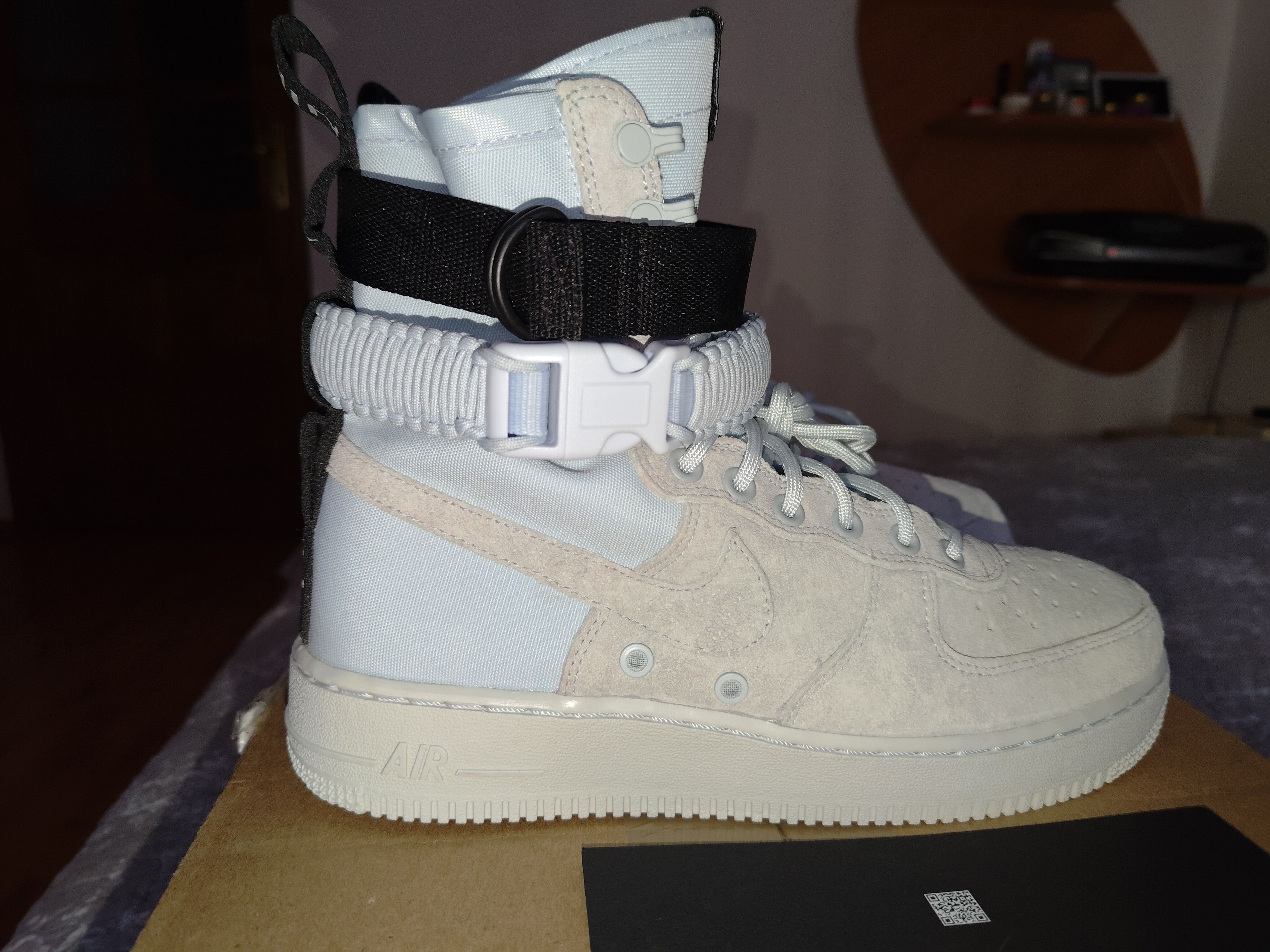 Nike Nike SF Air Force 1 High Blue Tint Size US 8 / EU 41 - 6 Thumbnail