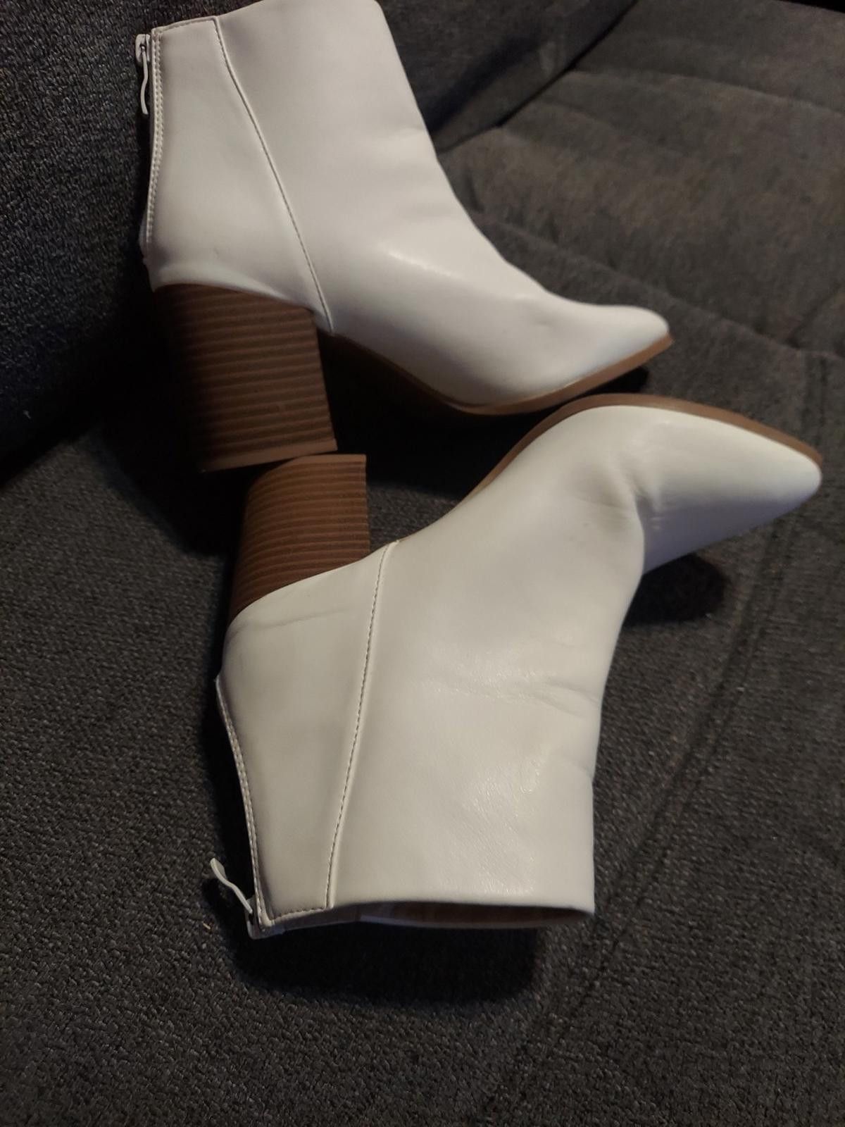 Club Monaco Top Moda White boots Size 8.5 Ankle Y2k Cowboy Boots Size US 6.5 / IT 36.5 - 6 Thumbnail