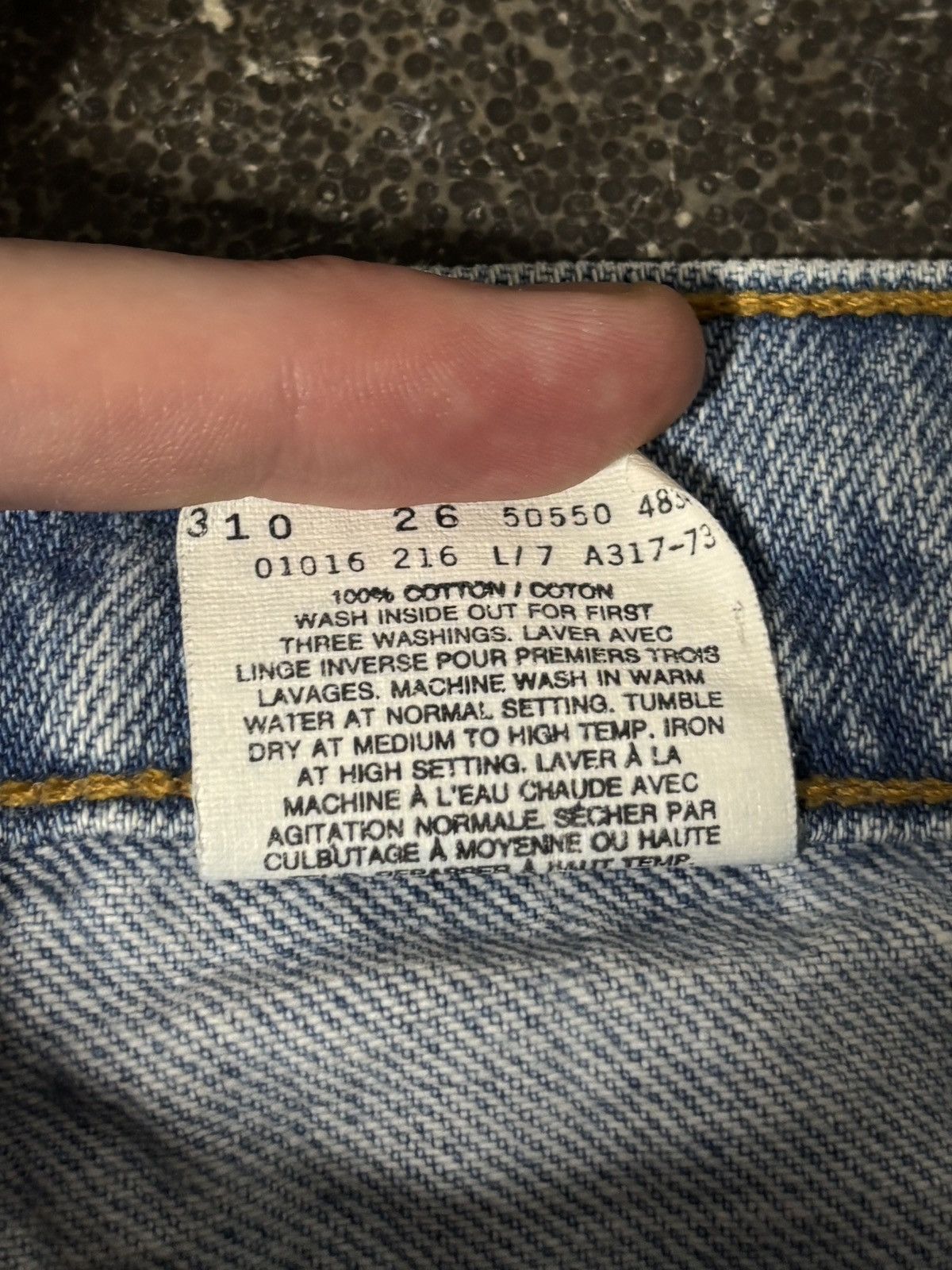 Levi's 1990s Levi’s Red Tab 505 Made in Canada Vintage Denim Jeans Size US 32 / EU 48 - 10 Thumbnail