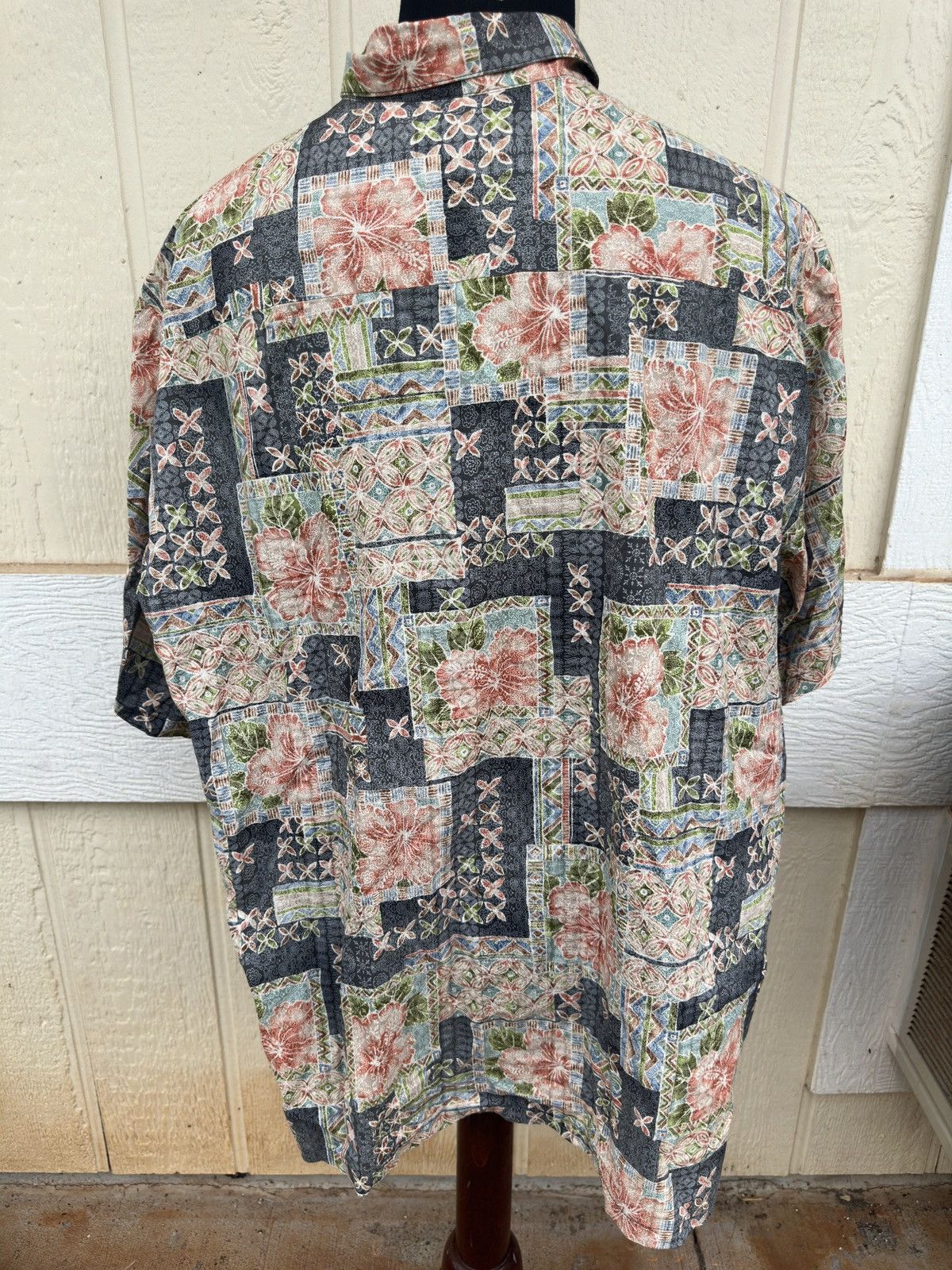 Tori Richard PreOwned Tori Richard Hawaiian Print Multicolored Men's 3XB Size US XXL / EU 58 / 5 - 2 Thumbnail