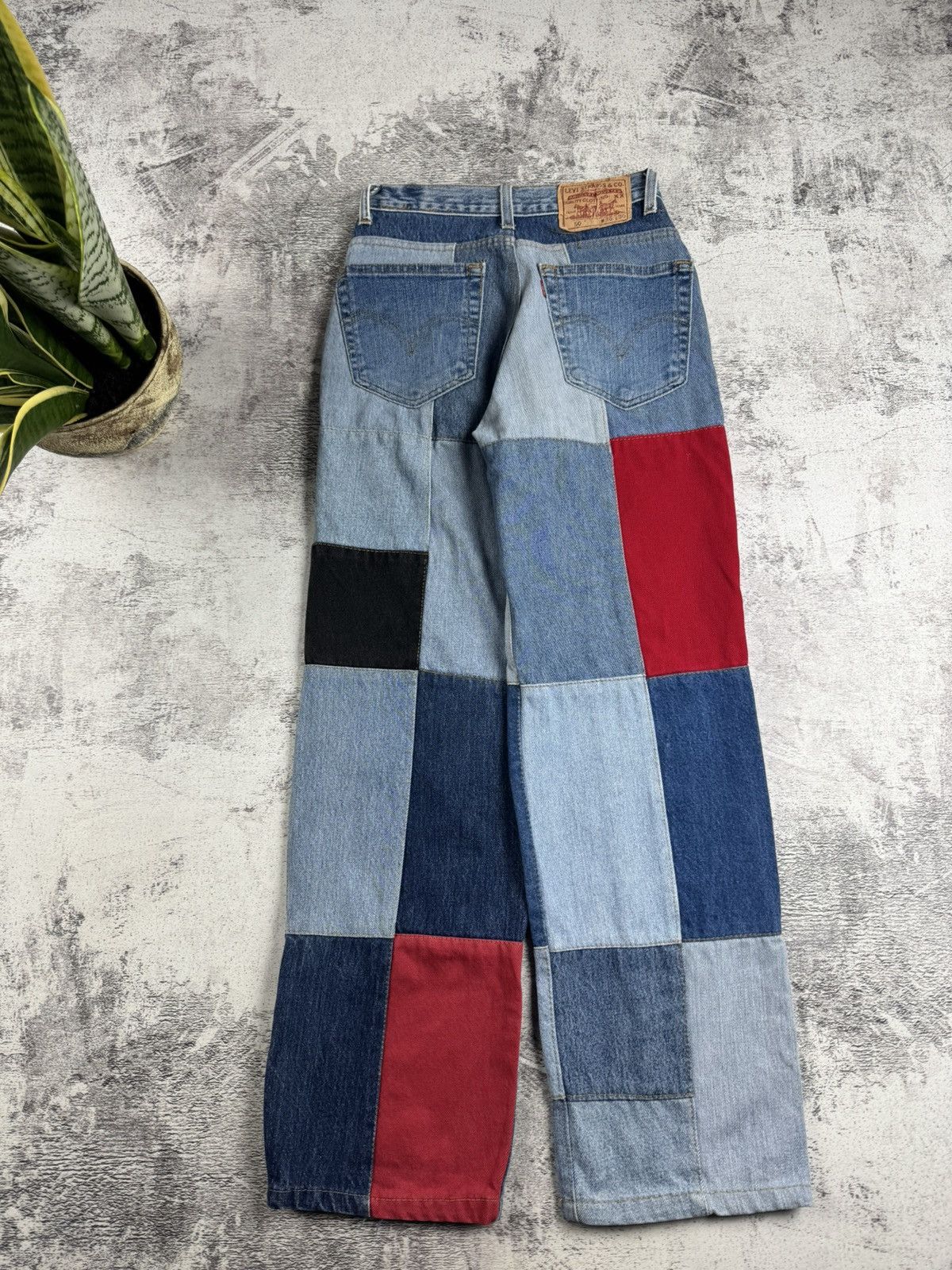 Levi's Levis’s Patchwork Women’s Straight Reworked 26 Size Vintage Denim Jeans Trousers Size 26" / US 2 / IT 38 - 5 Thumbnail