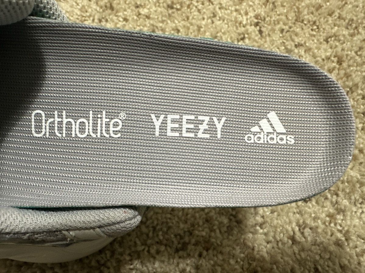 Yeezy YEEZY 700 V2 STATIC MENS 4 GENTLY USED Size US 5.5 / IT 35.5 - 20 Thumbnail