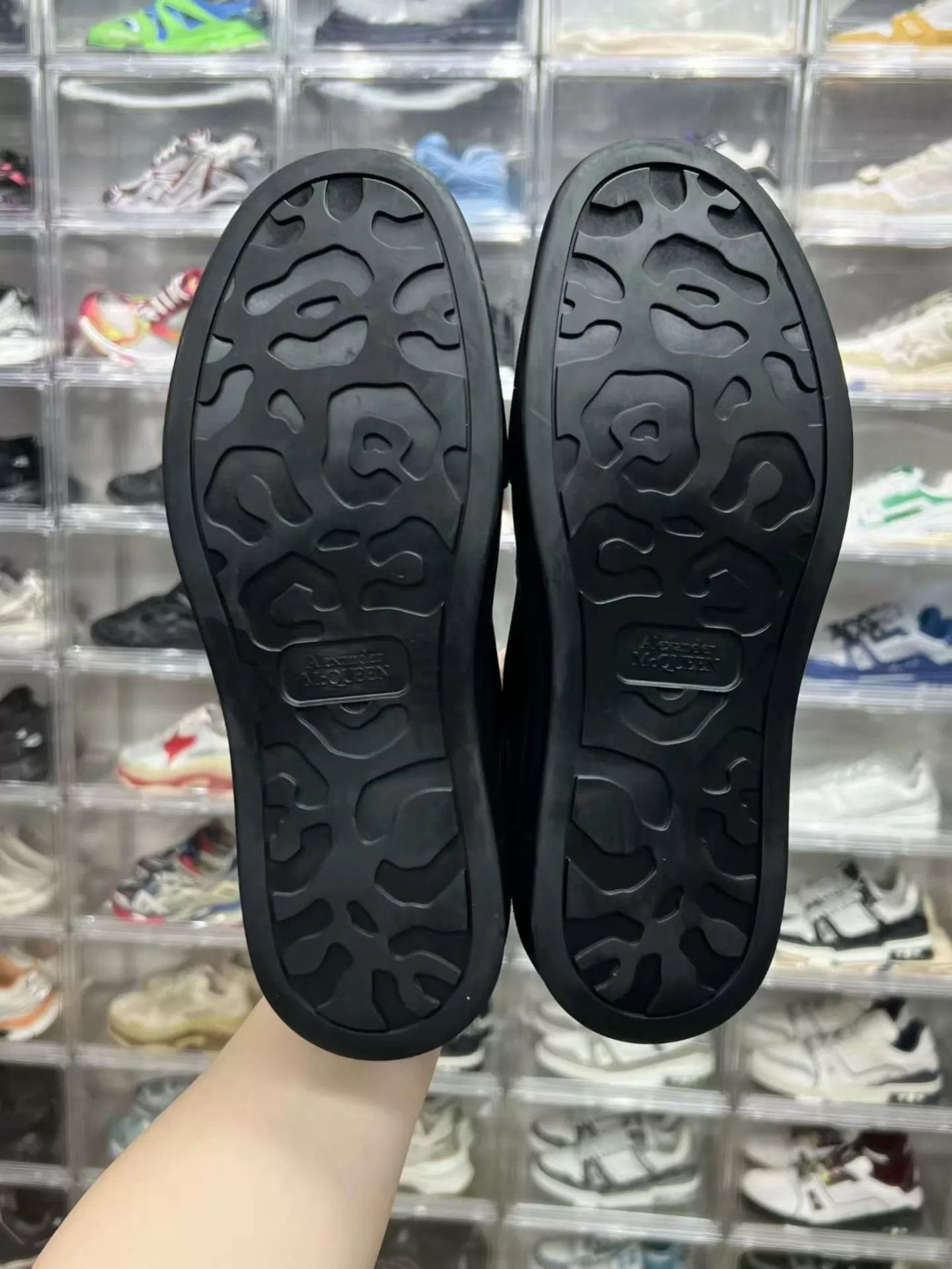 Alexander McQueen MCQ Deck Leather Low-Top Sneaker Black 41 (Like New) Size US 8 / EU 41 - 8 Thumbnail