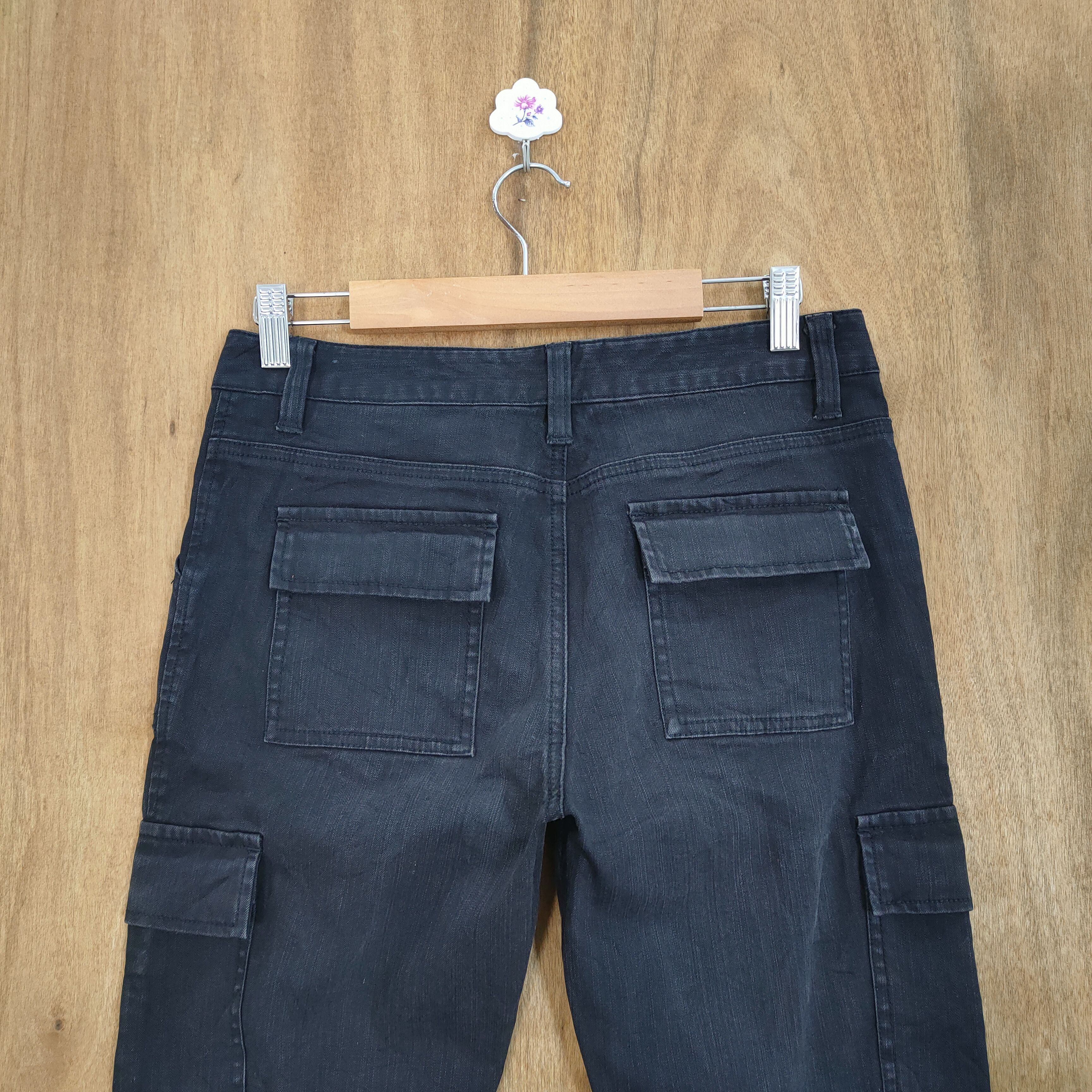 Japanese Brand JAPANESE BRAND BLACK FLARED CARGO PANTS Size US 28 / EU 44 - 9 Thumbnail