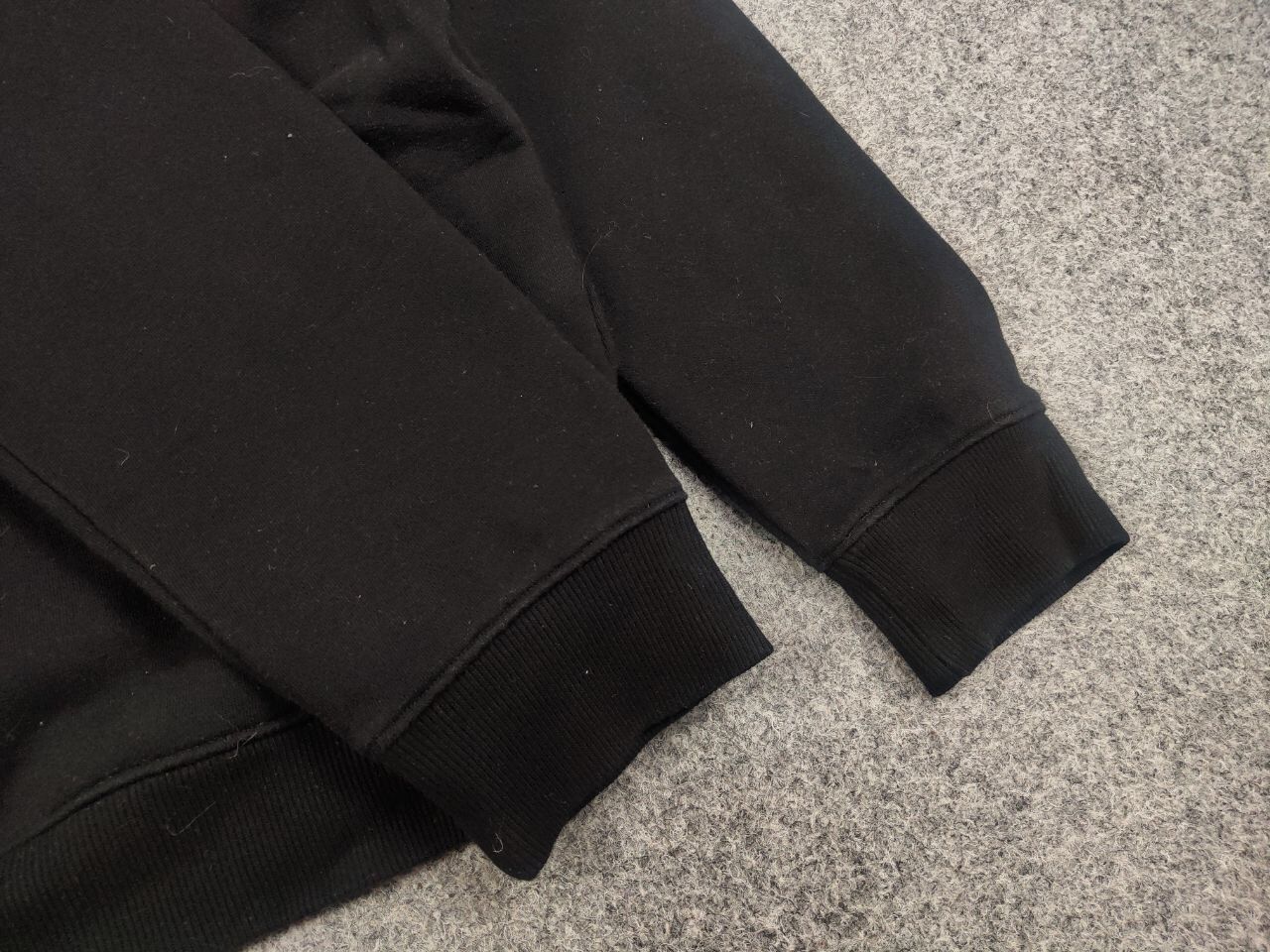 Formula 1 Formula 1 Classic Racing H&M logo Black Hoodie Size US S / EU 44-46 / 1 - 13 Thumbnail