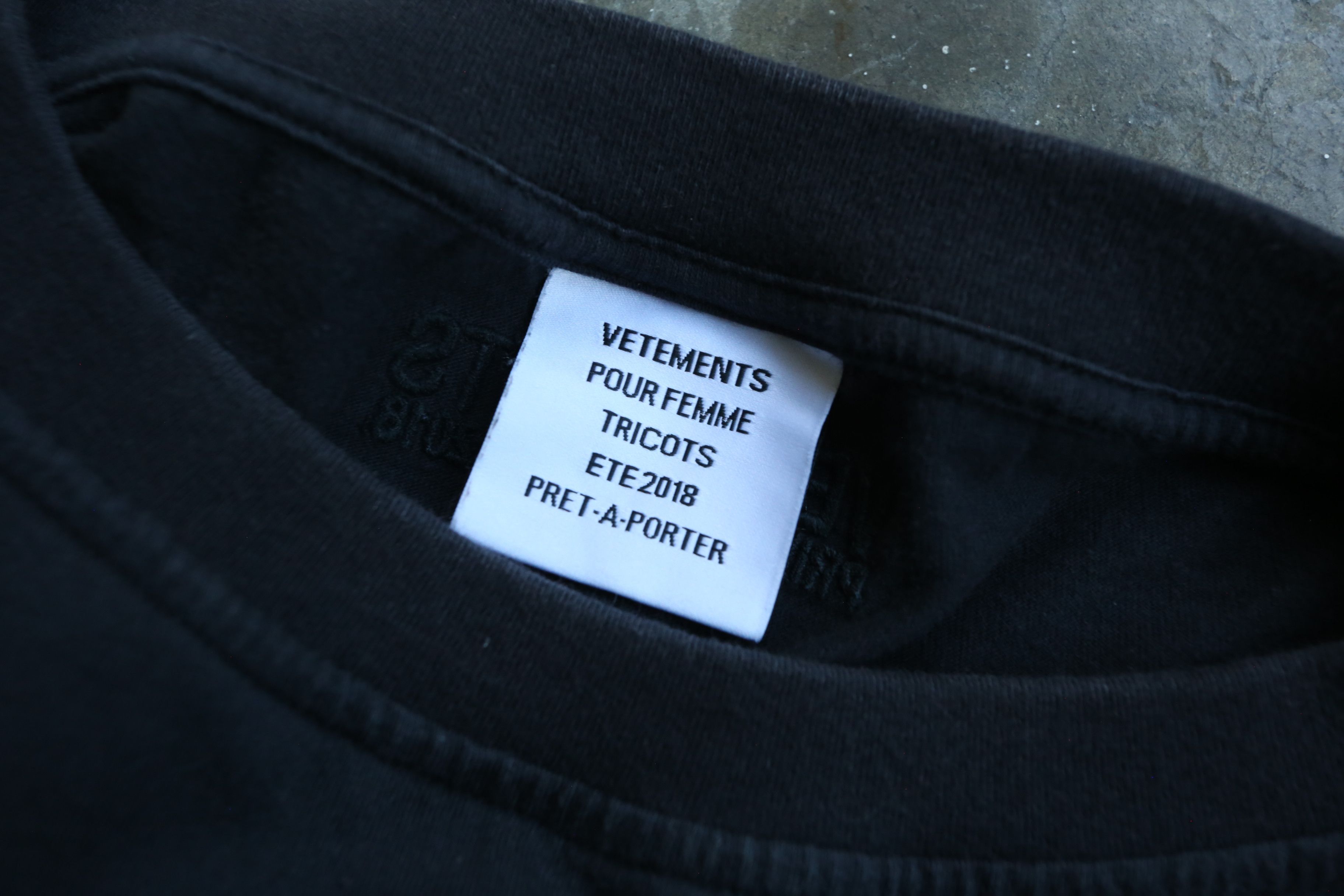 Vetements Vetements - S/S 18 - Cut-Out Sweater Size US L / EU 52-54 / 3 - 9 Thumbnail