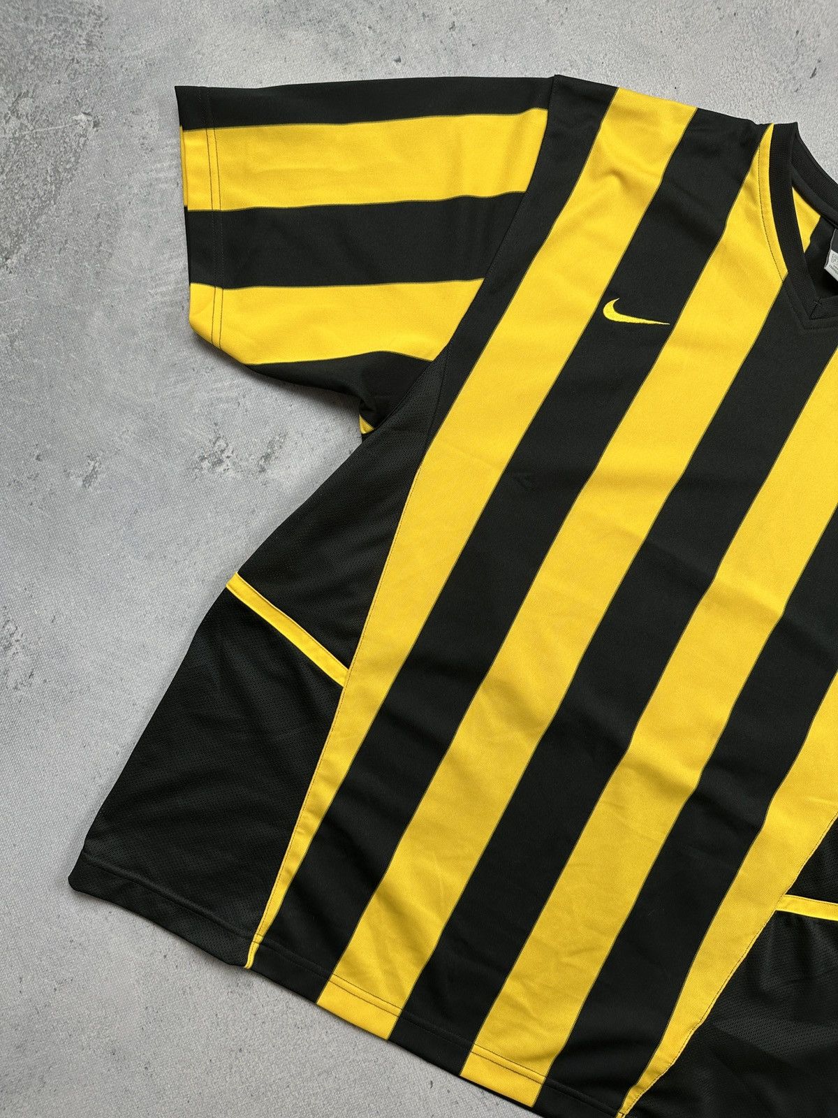 Nike Vintage Nike Striped Football Jersey Yellow Black XXL y2k Size US XXL / EU 58 / 5 - 3 Thumbnail