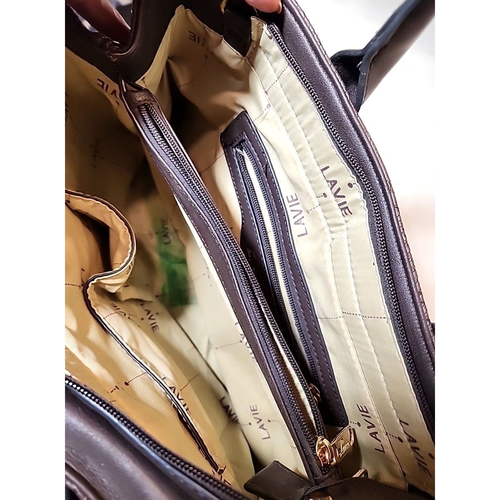 Vintage VINTAGE Lavie Lotus Womens Satchel Bag Purse Brown Large 16" Detachable Sling Strap Zips Size ONE SIZE - 3 Thumbnail