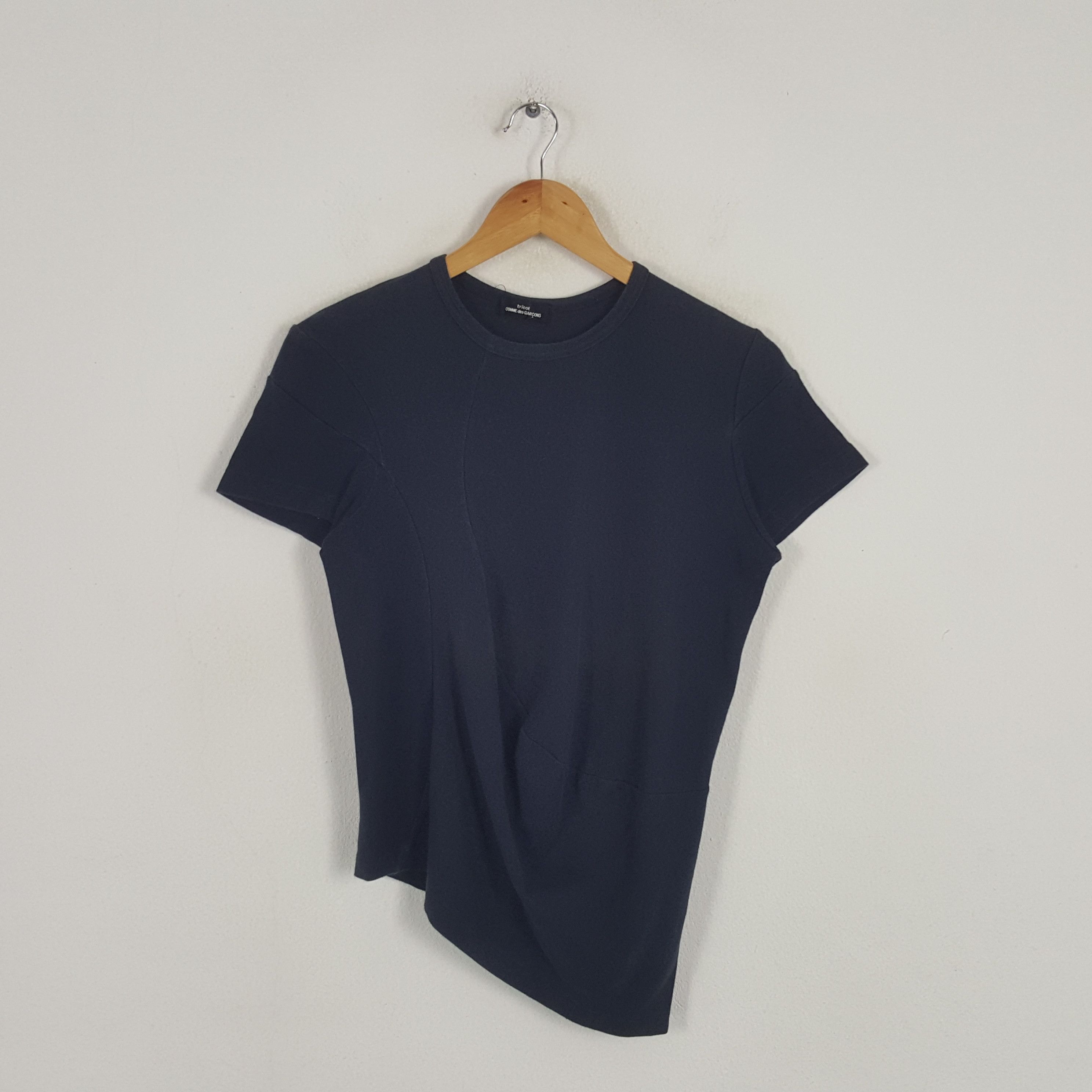 Comme des Garcons × Japanese Brand × Vintage Vintage Comme des Garcons Japanese Designer Rare Tshirt Size US S / EU 44-46 / 1 - 1 Thumbnail