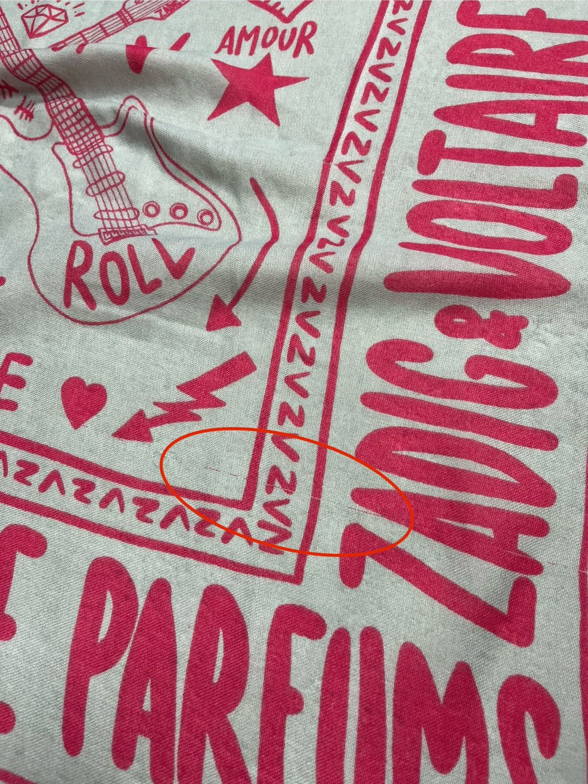 Zadig & Voltaire Zadig & Voltaire 90x90cm Bandana Scarf Pink Rock Graphic Size ONE SIZE - 7 Thumbnail