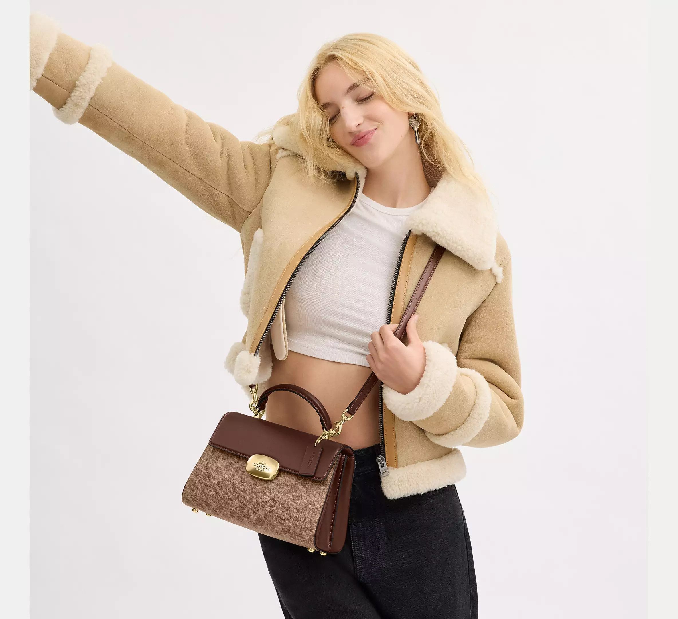 Coach Eliza Top Handle Bag In Signature Canvas CW012 Size ONE SIZE - 8 Thumbnail