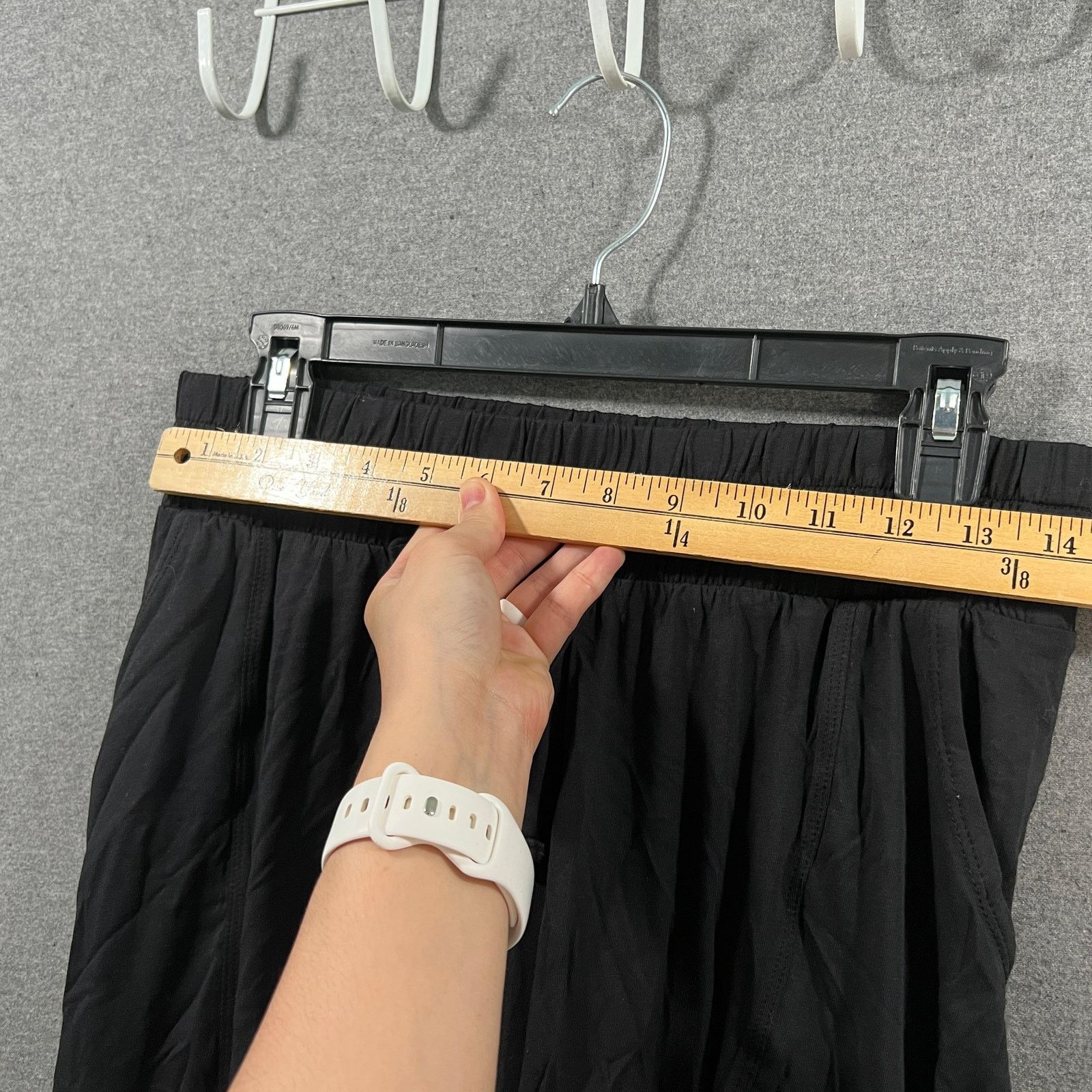 Other AnyBody Cozy Knit Cropped Cargo Jogger Jet Black, X-Small Size 26" / US 2 / IT 38 - 5 Thumbnail