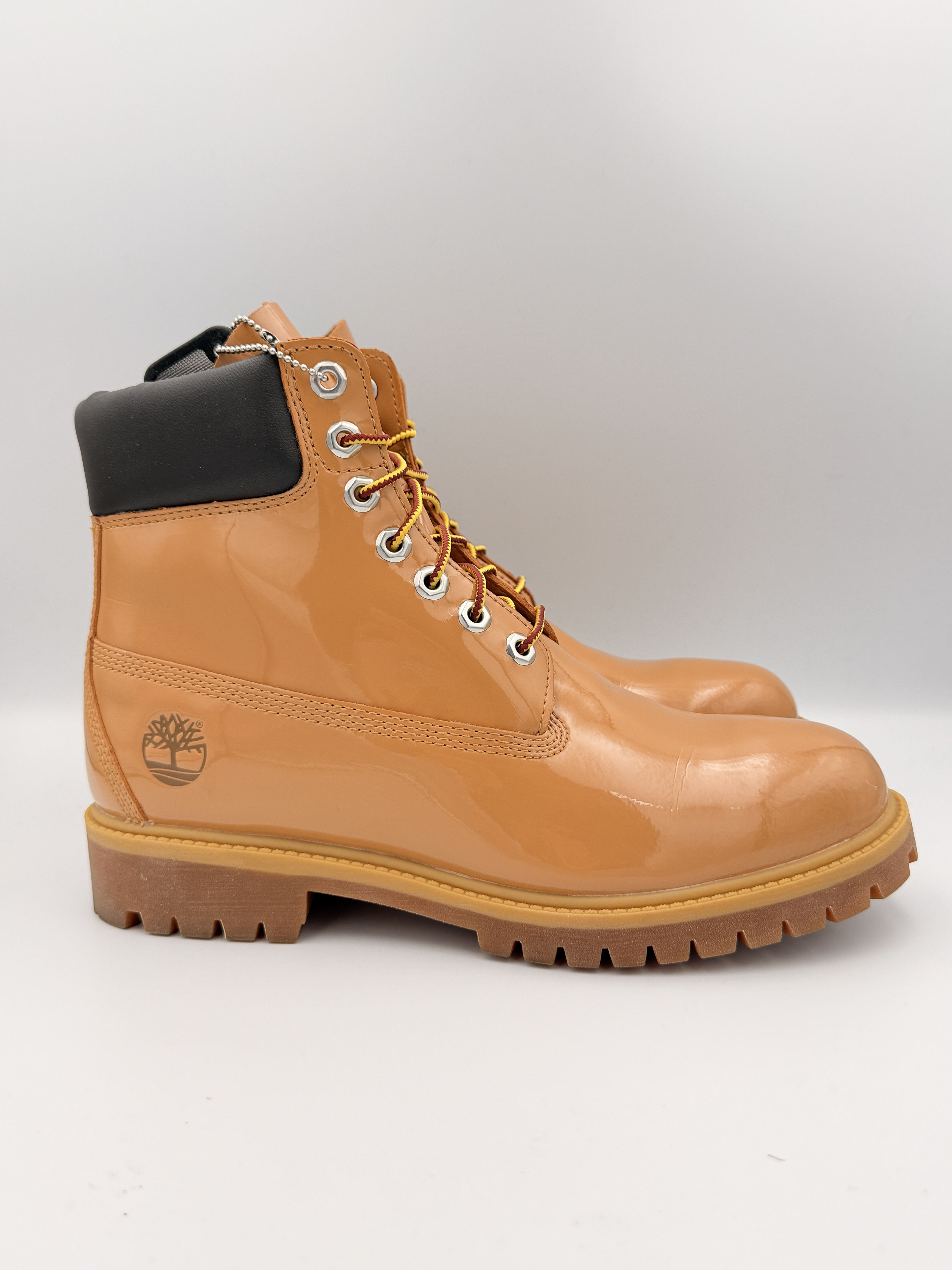 Timberland Veneda Carter Timberland 6" Boot Patent Leather Wheat Brown Size US 8.5 / EU 41-42 - 2 Thumbnail