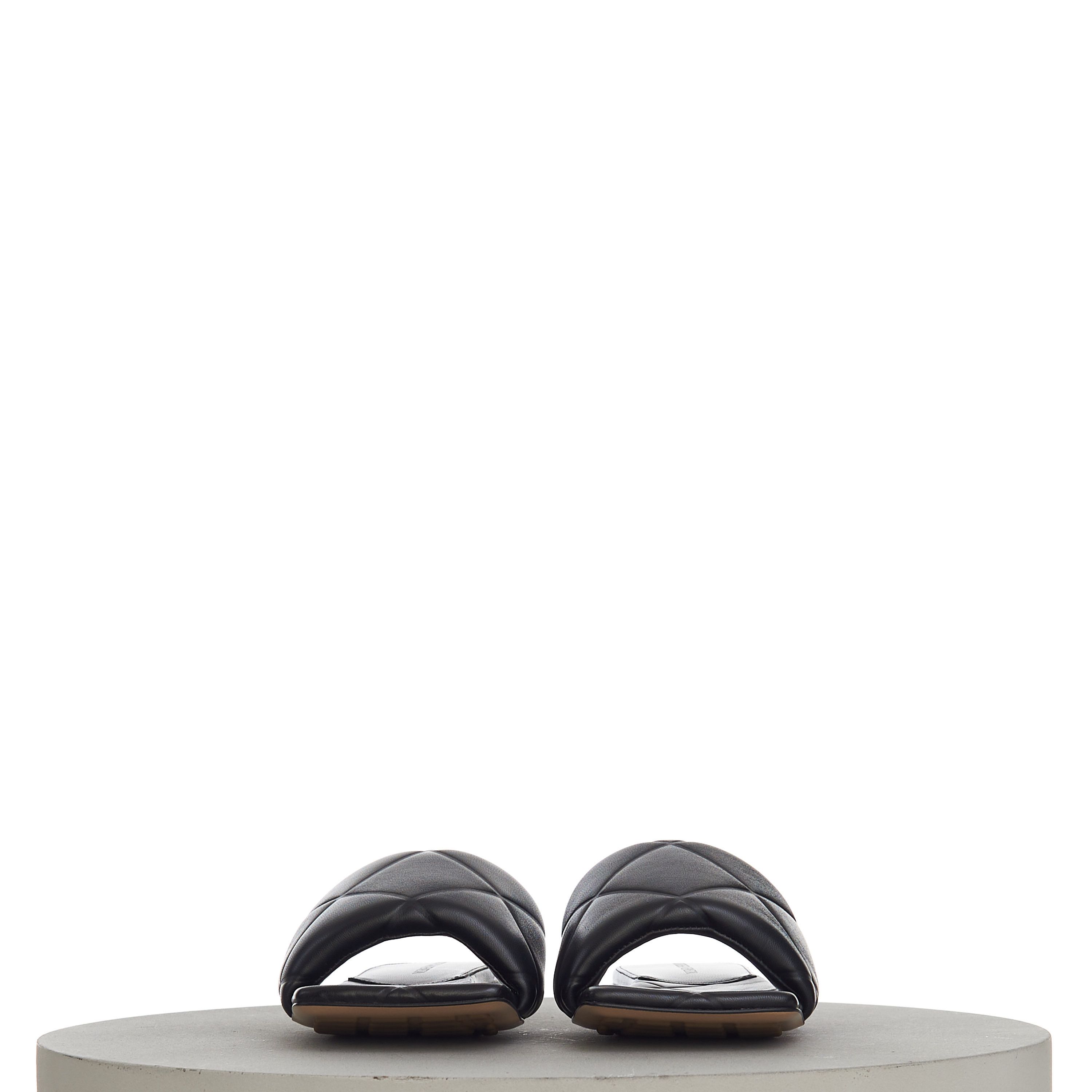 Bottega Veneta Lido Slide Sandals In Black Quilted Leather Size US 6.5 / IT 36.5 - 3 Thumbnail