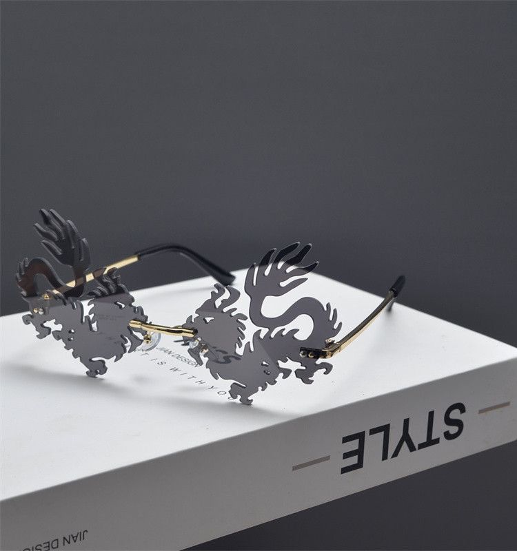 VIBE New Trend Street ins style custom avant-garde sunglasses Size ONE SIZE - 5 Thumbnail
