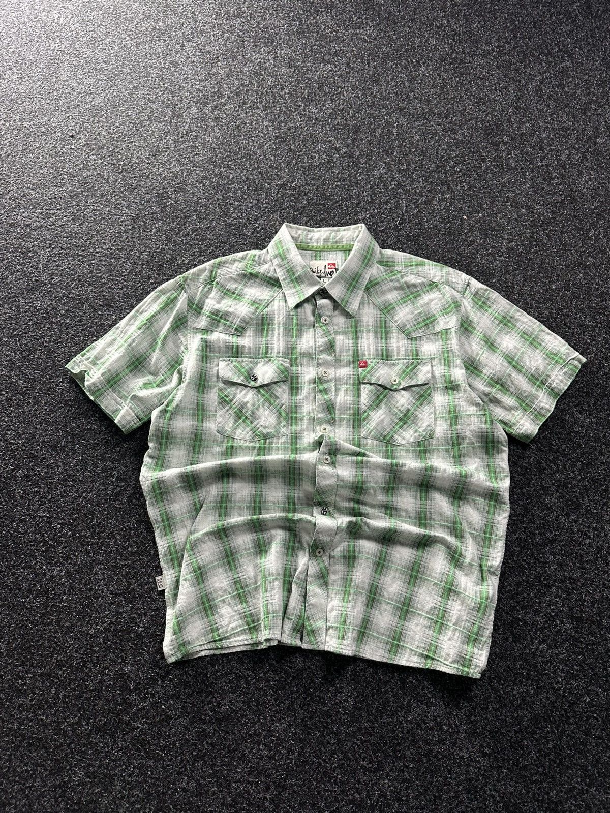 Quiksilver × Vintage 🚨Vintage 90s Logo QUICKSILVER beach short sleeve Y2K HAWAII Size US L / EU 52-54 / 3 - 1 Thumbnail