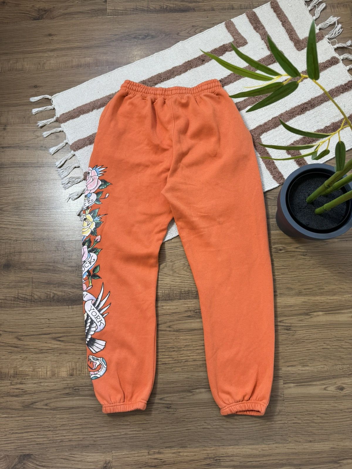 Ed Hardy ED HARDY X MG PRINTED ORANGE SWEATPANTS Size 28" / US 6 / IT 42 - 8 Thumbnail