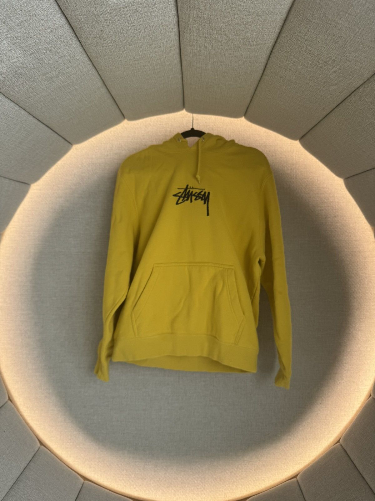 STÜSSY EMBROIDERED LOGO HOODIE YELLOW