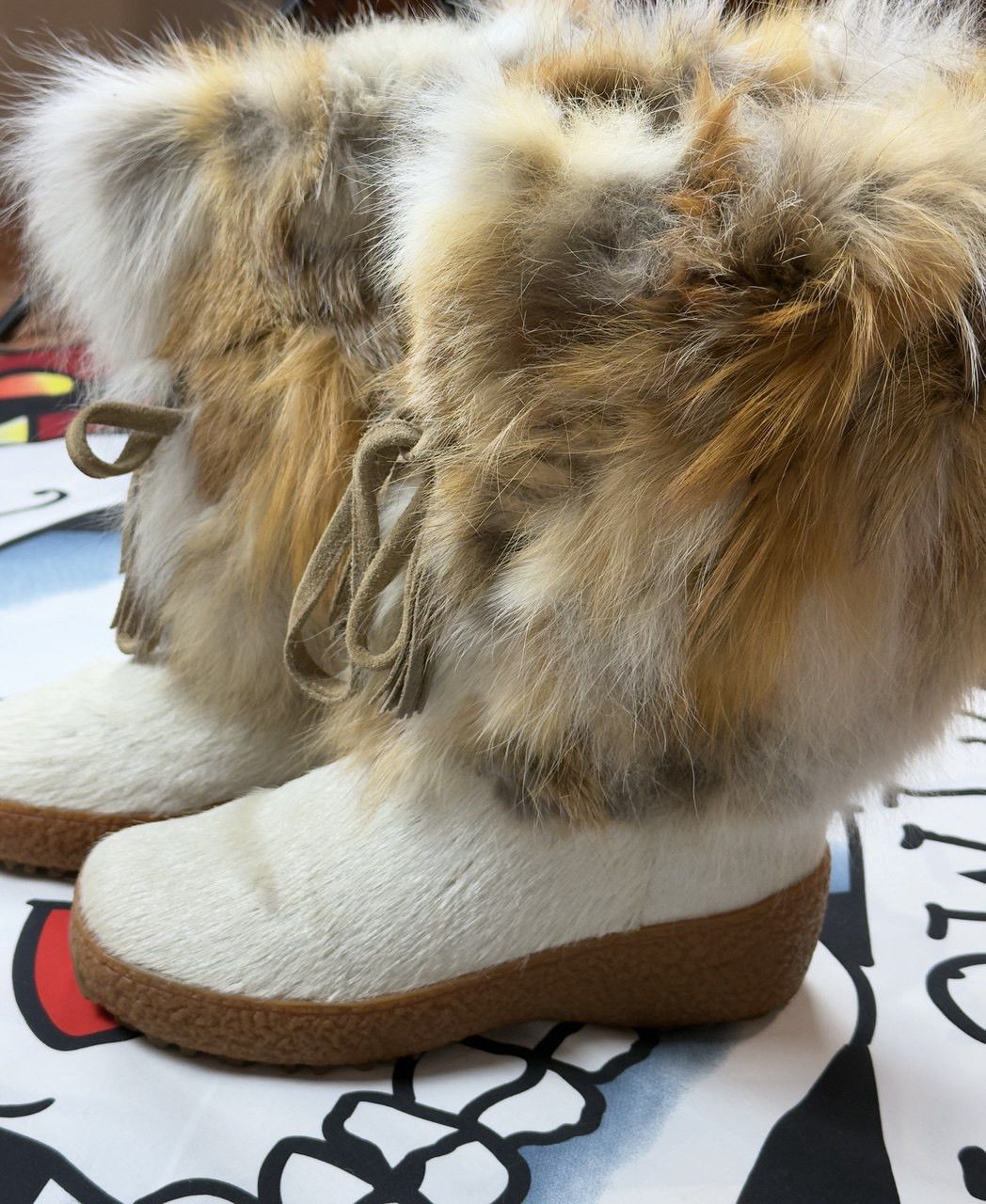 Oscar Piel Oscar Italy Luxury Alaska Boots natural fox fur Size 38 Size US 8 / IT 38 - 5 Thumbnail