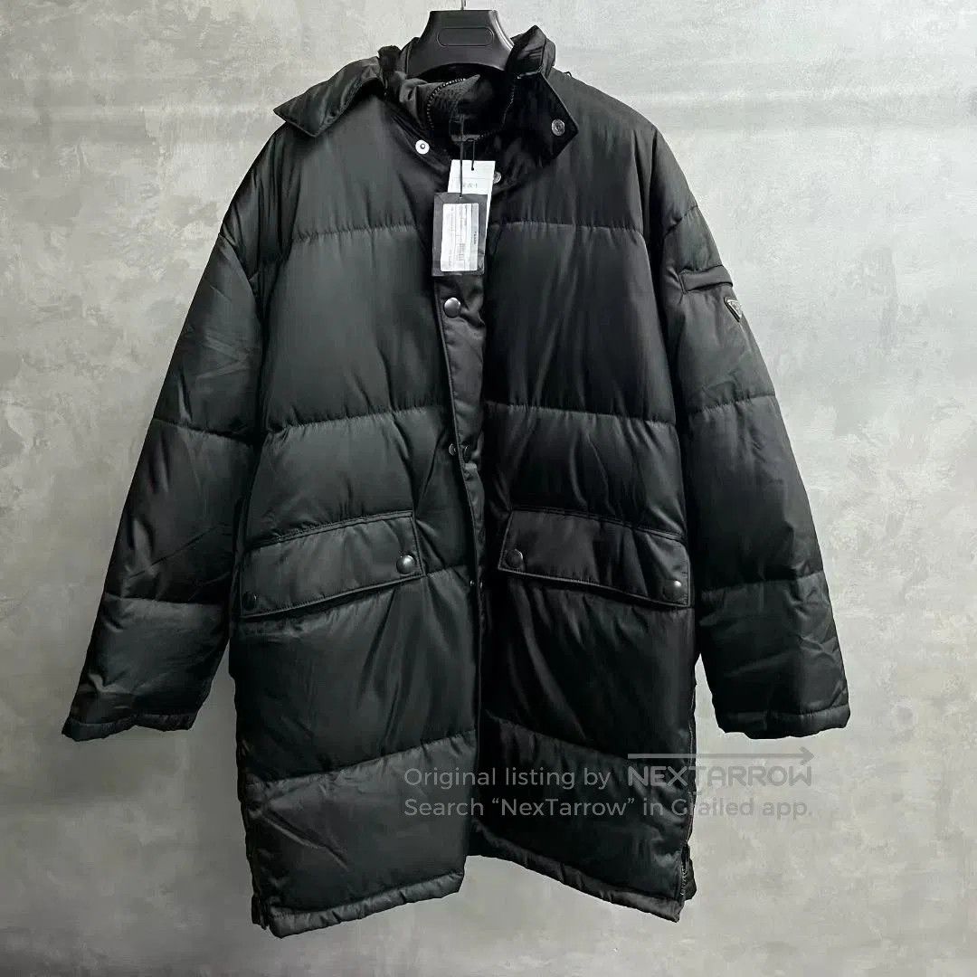 Prada prada black puffer jacket with metal triangle logo. Size US L / EU 52-54 / 3 - 1 Thumbnail