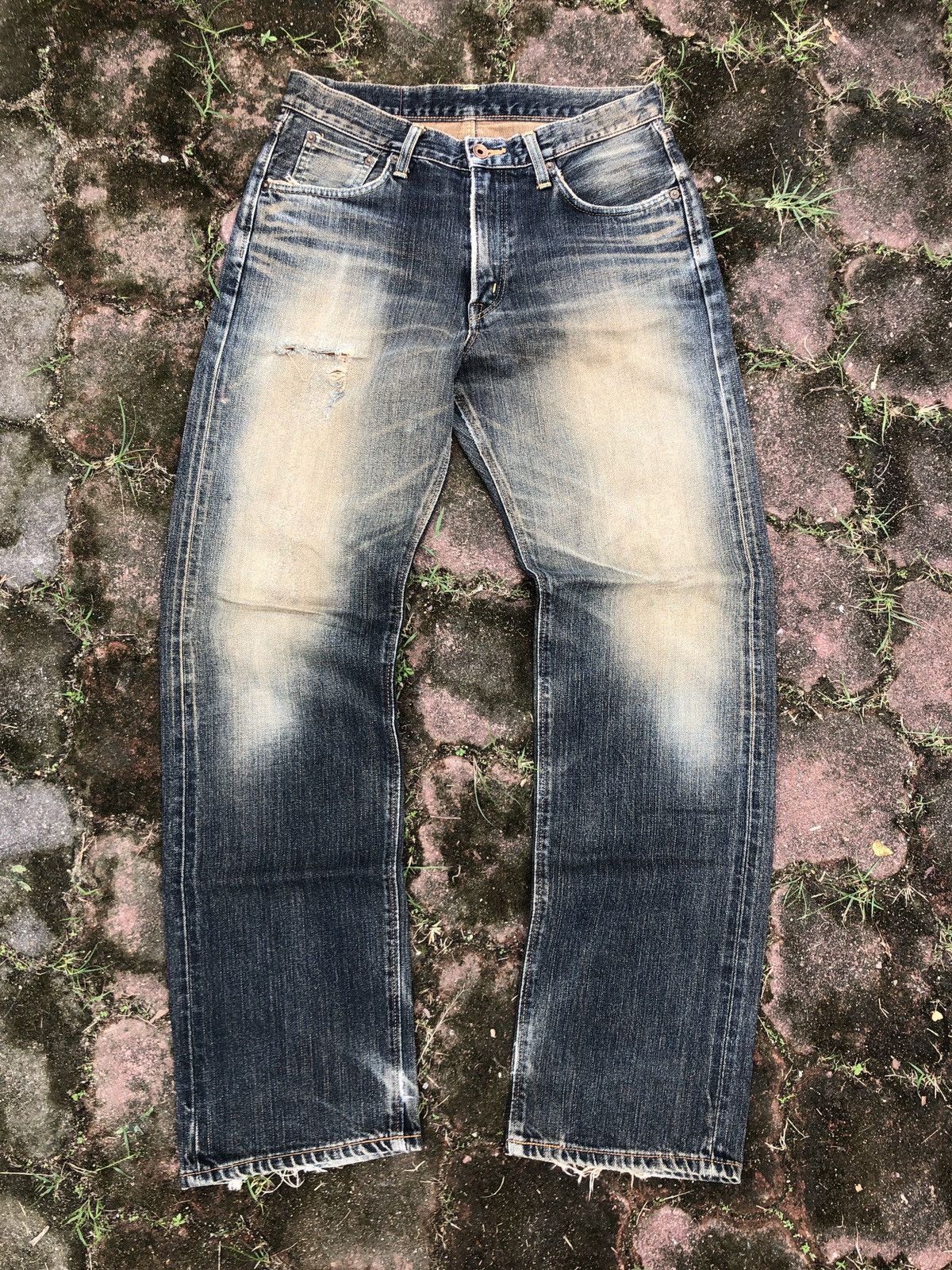 Image of Distressed Denim x Edwin Vintage 80's Edwin 505Zx Selvedge Distressed Jeans in Dark Denim (Size 33)