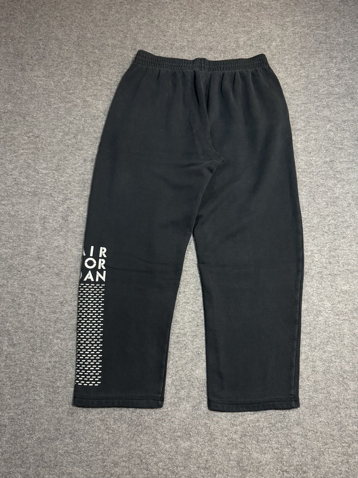 Jordan Brand Jordan sweatpants size xxl y2k Size US 38 / EU 54 - 2 Thumbnail
