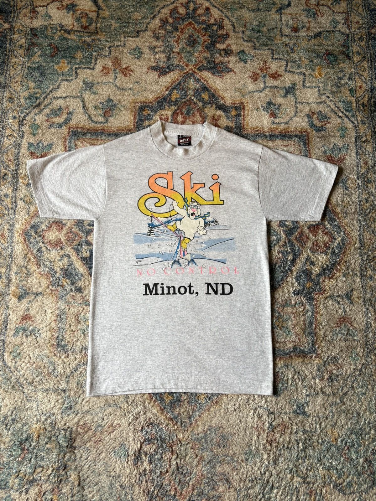 Vintage Vintage 80s Skiing Polar Bear T-shirt Small Size US S / EU 44-46 / 1 - 1 Thumbnail