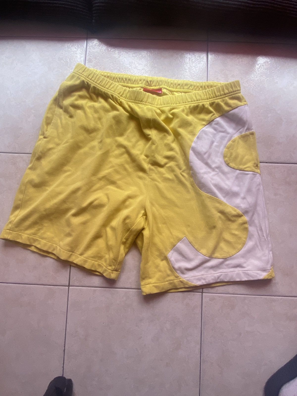 Supreme Supreme S shorts yellow L Size US 34 / EU 50 - 1 Thumbnail