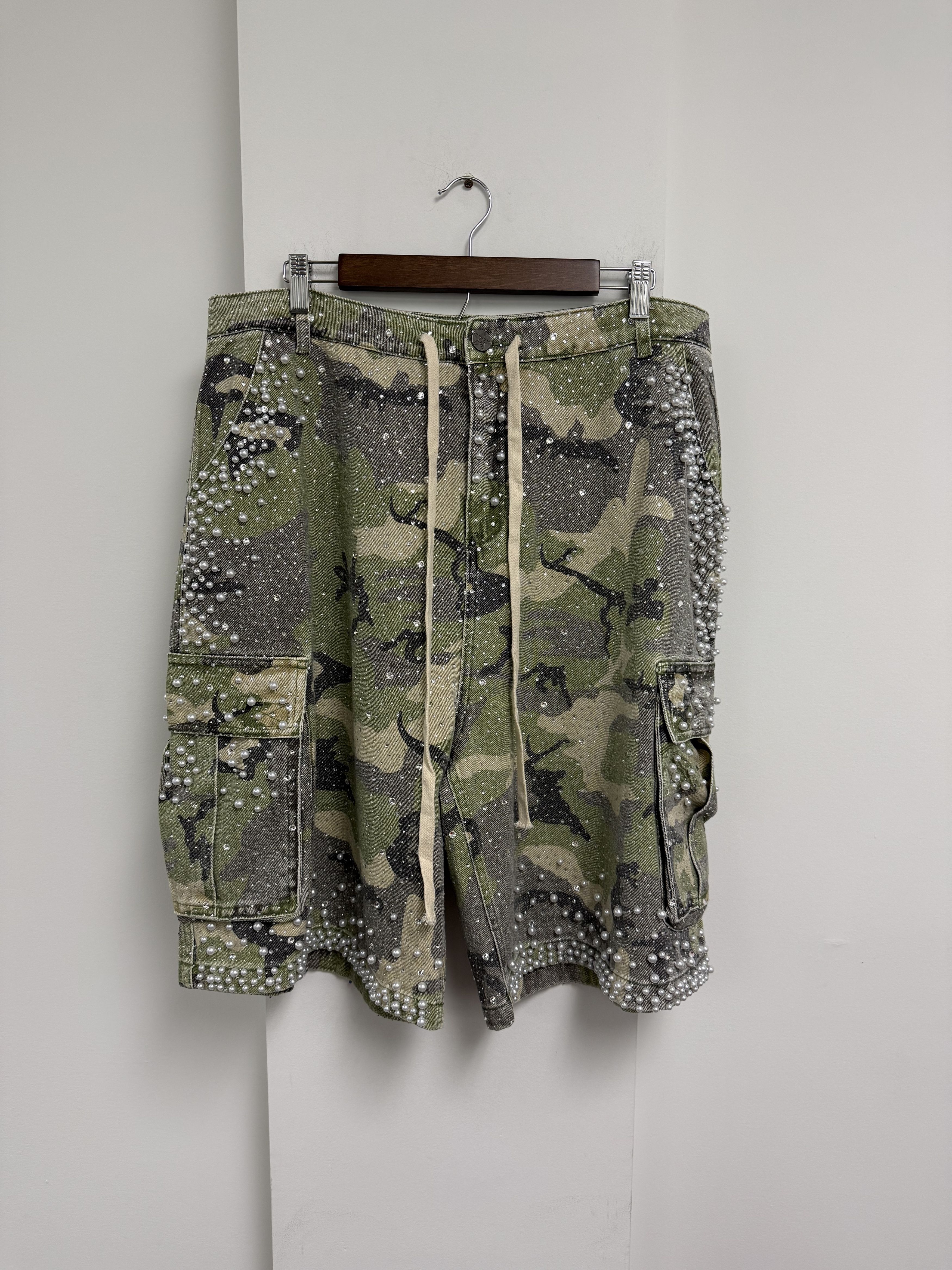 Vale Vale Forever Soljia Shorts Size US 34 / EU 50 - 1 Thumbnail