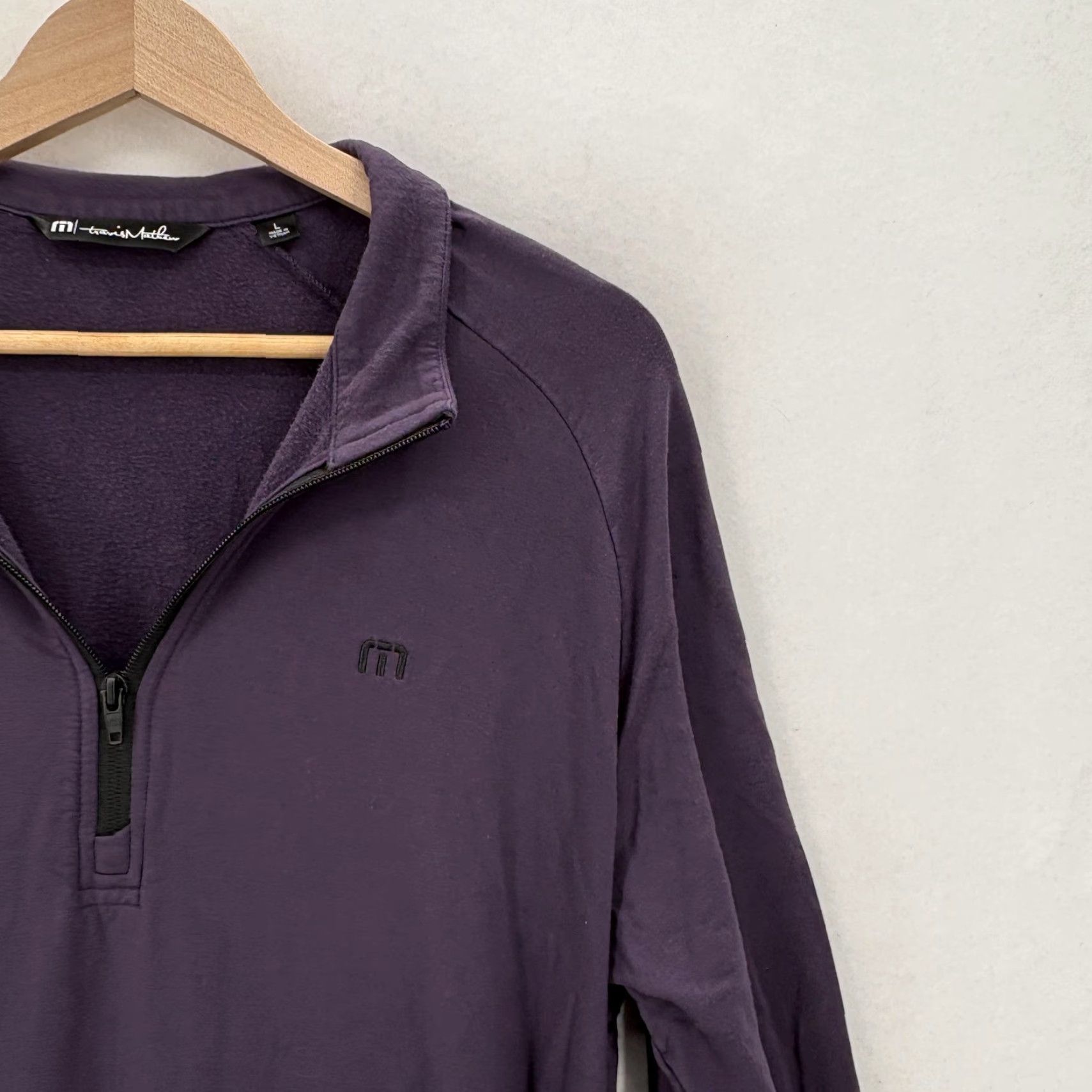 TravisMathew Travis Mathew Upgraded Pullover Mens Large Purple Quarter Zip Stretch Golf Camp Size US L / EU 52-54 / 3 - 2 Thumbnail