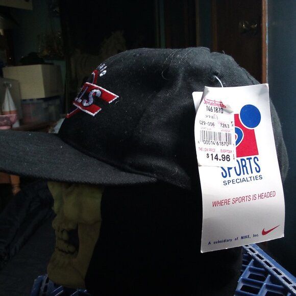 Sports Specialties Deadstock NWT Sports Specialties Chicago Bulls Snap Hat Cap Size ONE SIZE - 3 Thumbnail