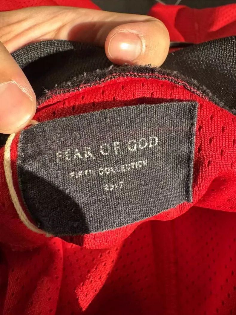 Fear of God Fear of God size s Red Mesh Shorts 2504-Nextarrow Size US 28 / EU 44 - 4 Thumbnail
