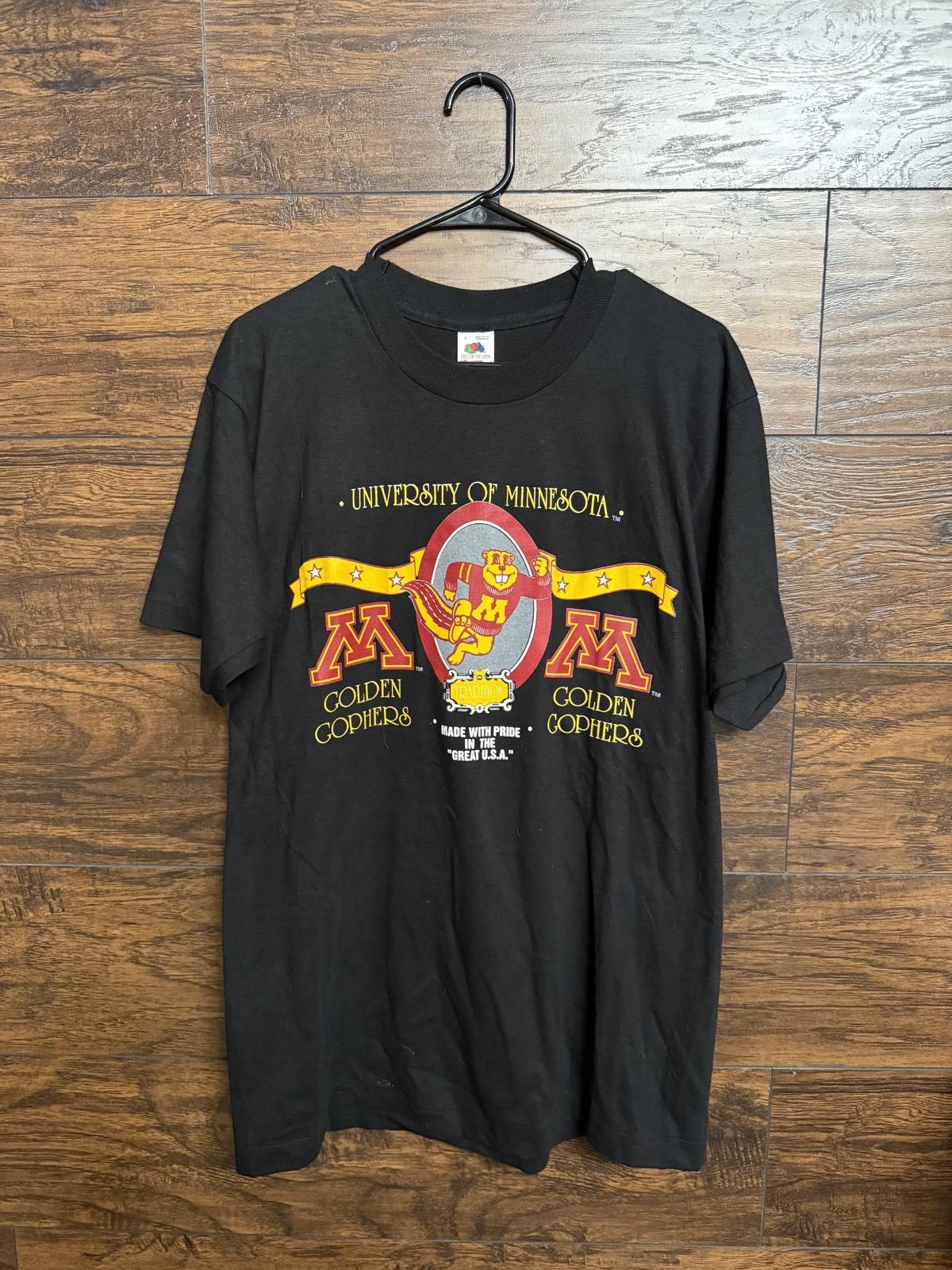 Fruit Of The Loom University of Minnesota T-shirt Golden Gophers Made in USA Size US L / EU 52-54 / 3 - 1 Thumbnail