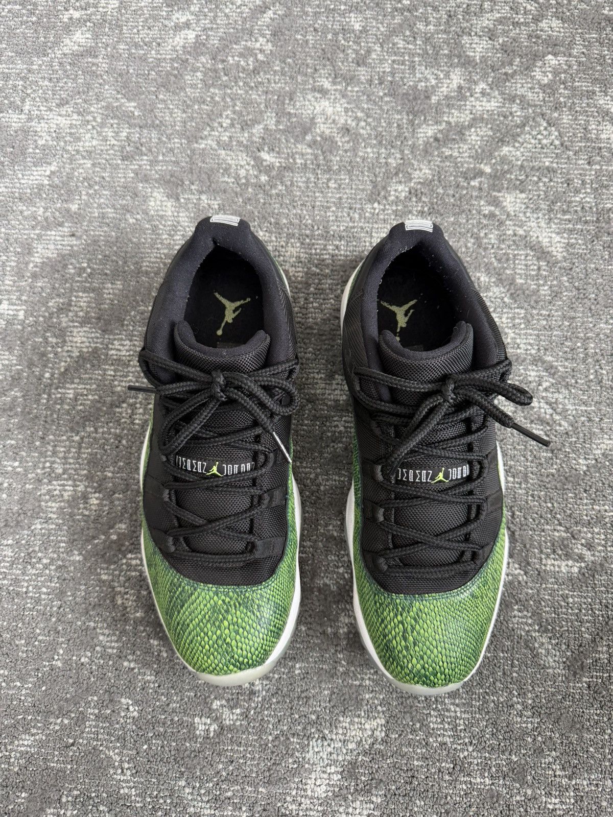 Nike Jordan 11 Low Green Snakeskin Size US 11 / EU 44 - 3 Thumbnail