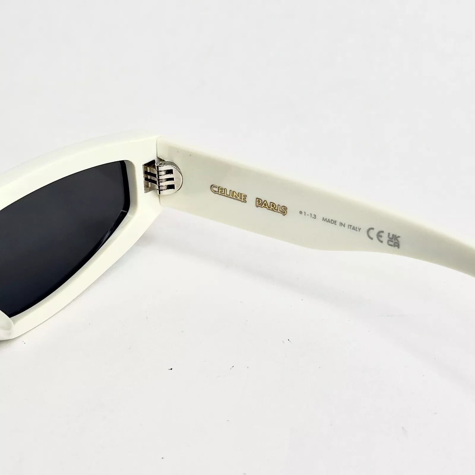 Celine CELINE TRIOMPHE Paris White Logo Sunglasses CL40269U 25A Size ONE SIZE - 3 Thumbnail