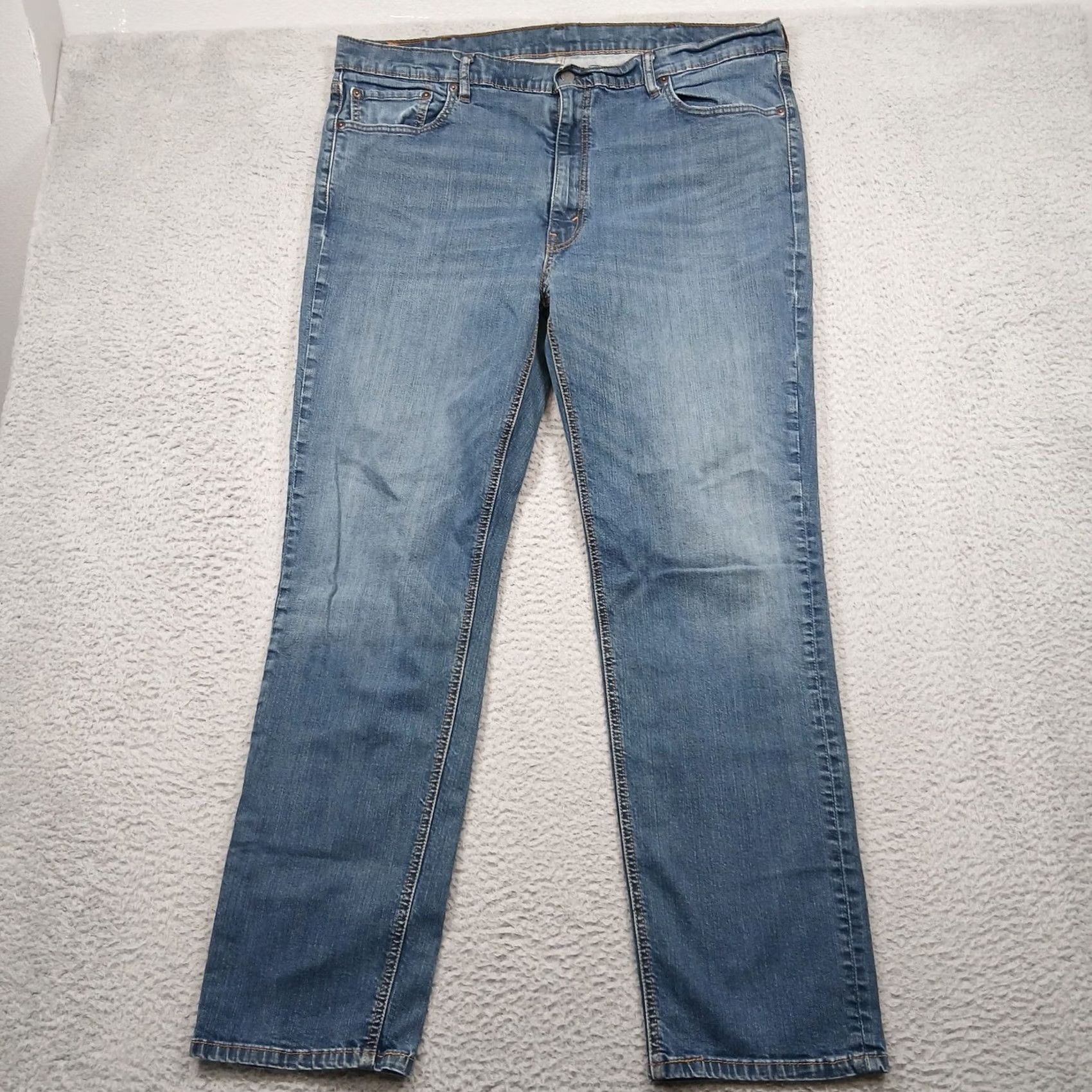 Levi's Levi's 541 Athletic Taper Jeans Mens 40 Regular 30 Inseam Medium Wash Denim Blue Stretch EUC Size US 40 / EU 56 - 2 Thumbnail
